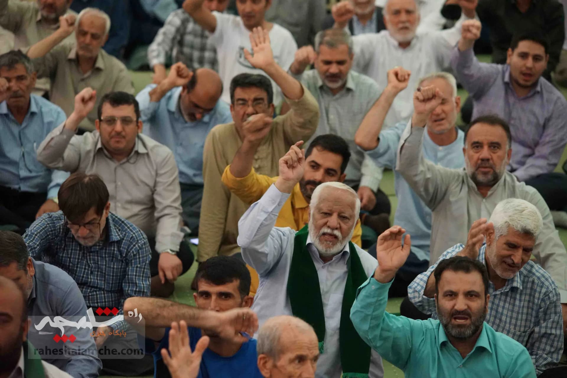 حاشیه‌های نماز جمعه امروز تهران در روز عید غدیر خم +تصاویر — تصویر 39