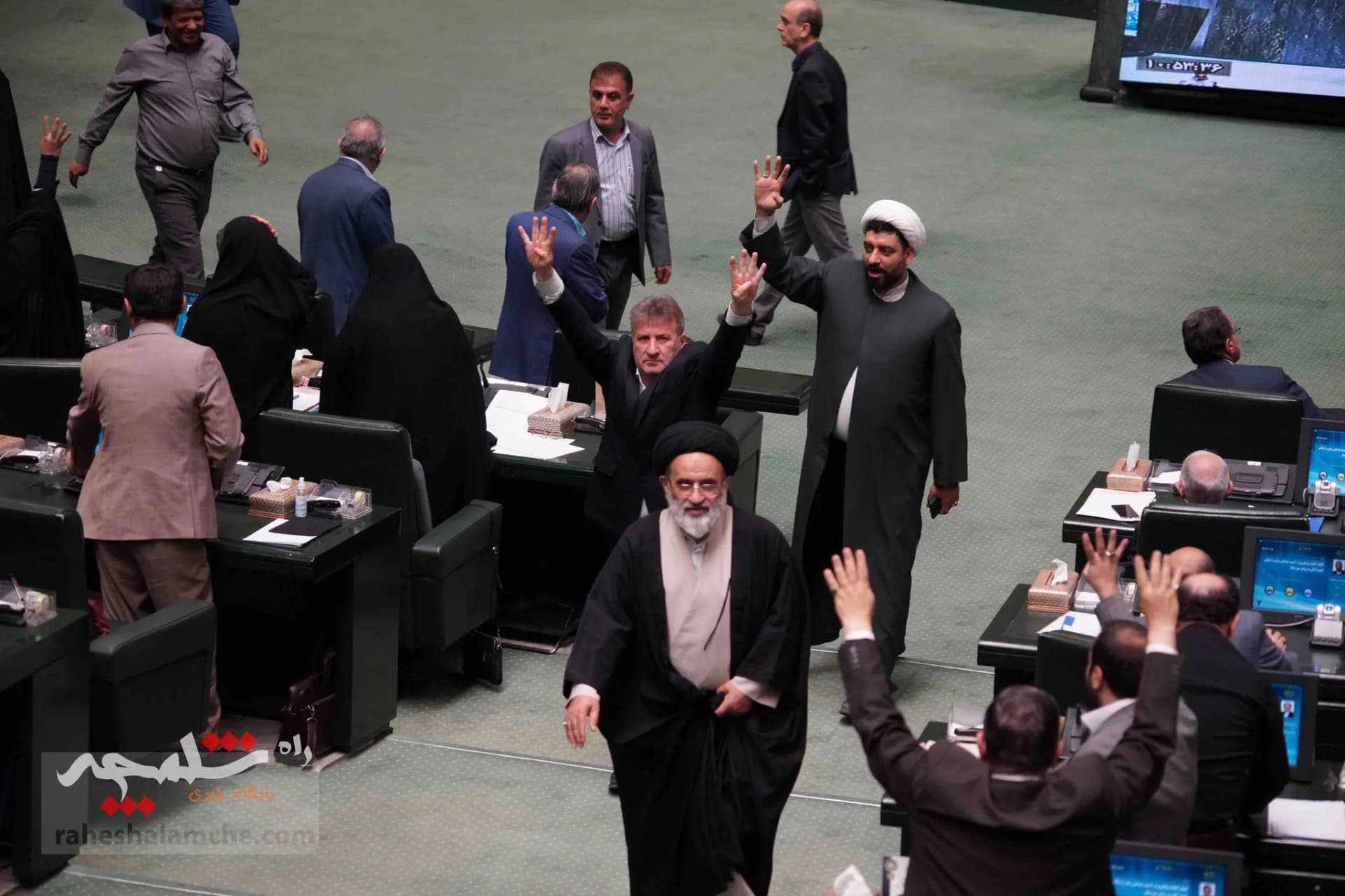 گام بزرگ امروز مجلس برای دفاع از حقوق زنان +تصاویر — تصویر 55