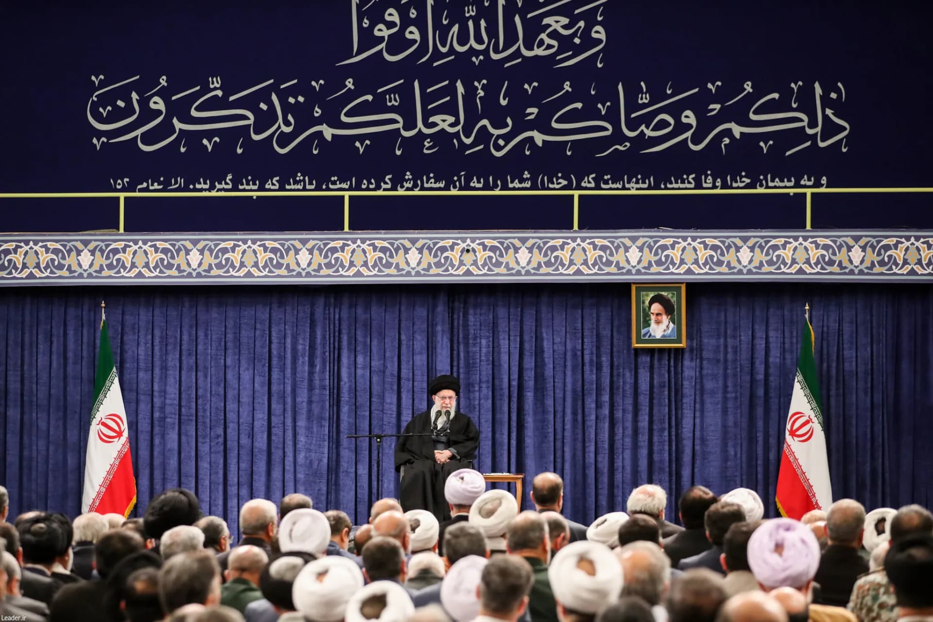 دیدار رمضانی کارگزارن نظام با رهبر انقلاب +تصاویر — تصویر 30