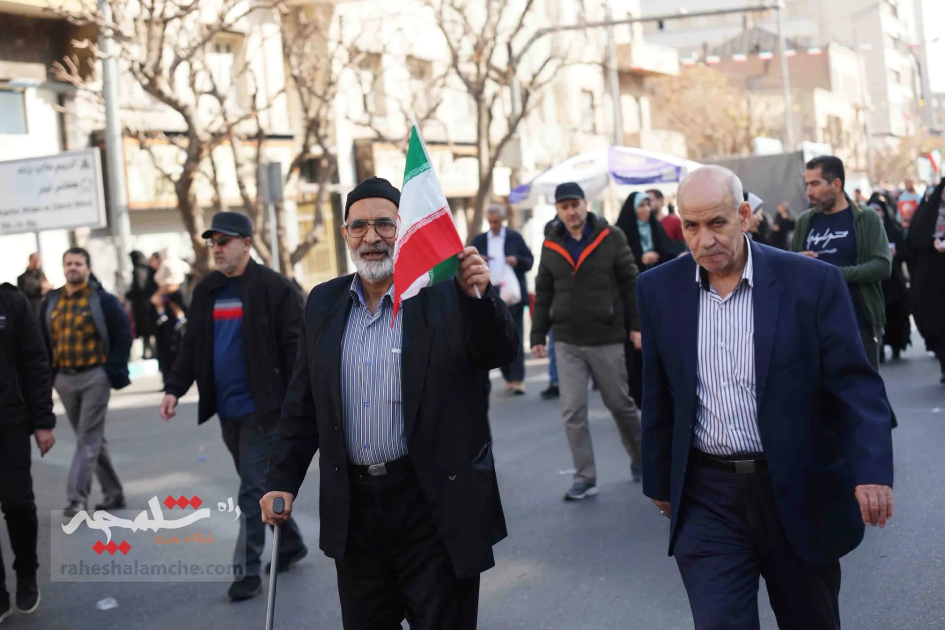 حضور بی‌نظیر مردم ایران در راهپیمایی 22 بهمن 1402 از دریچه دوربین راه شلمچه — تصویر 27