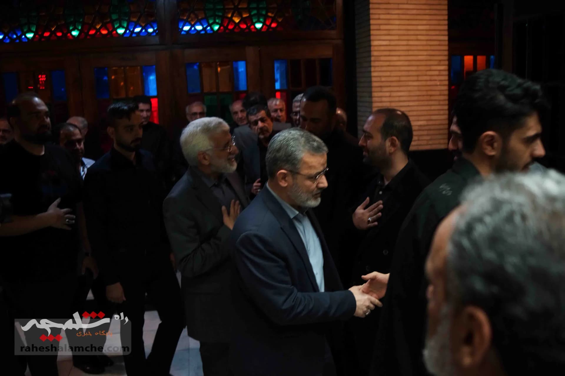 چرا احمدی‌نژاد در مراسم ختم مرحوم پرویز داودی حضور نداشت؟ +تصاویر — تصویر 39
