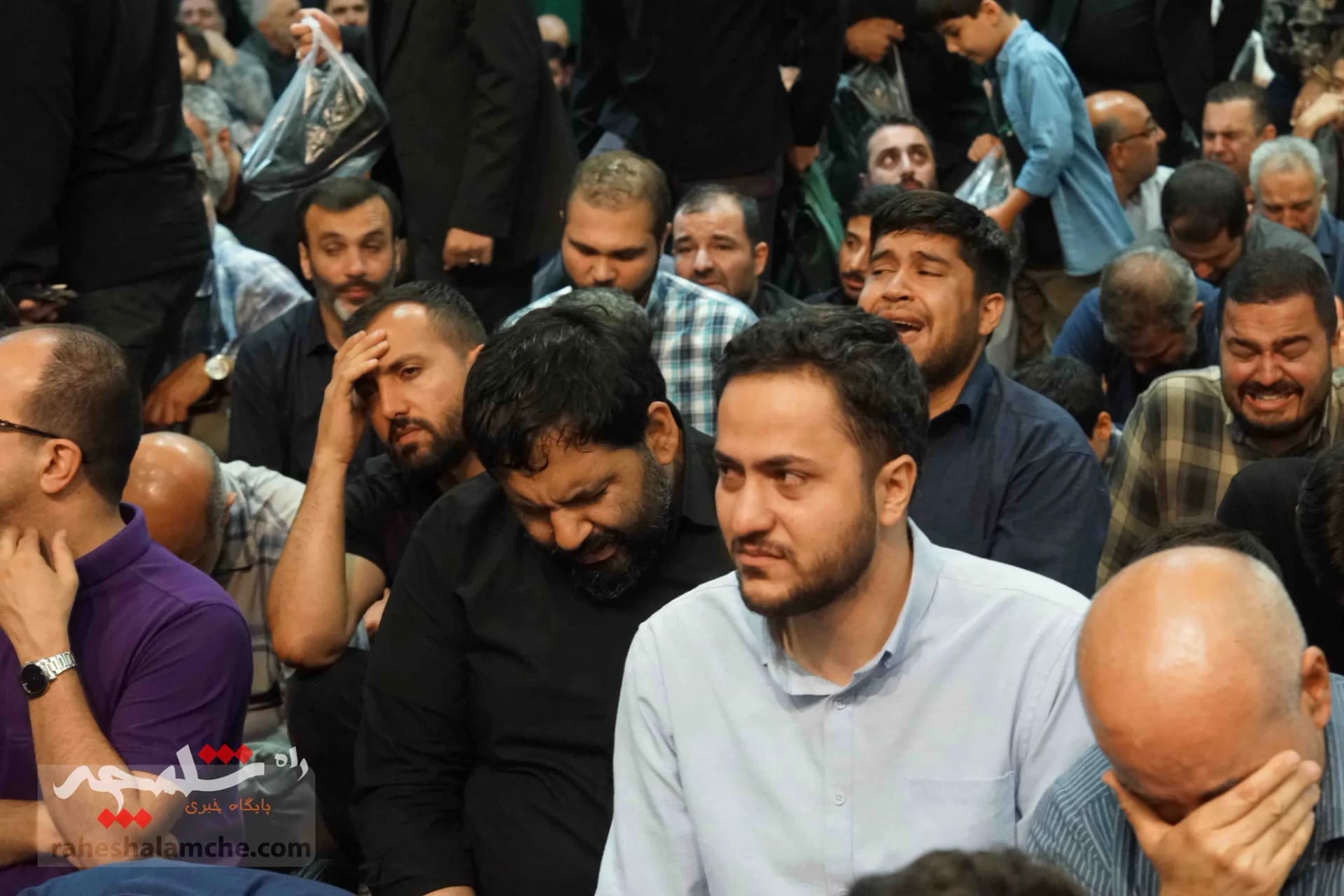 چه کسانی در مراسم گرامی‌داشت شهدای خدمت در مسجد ارک حضور داشتند؟ +تصاویر — تصویر 40
