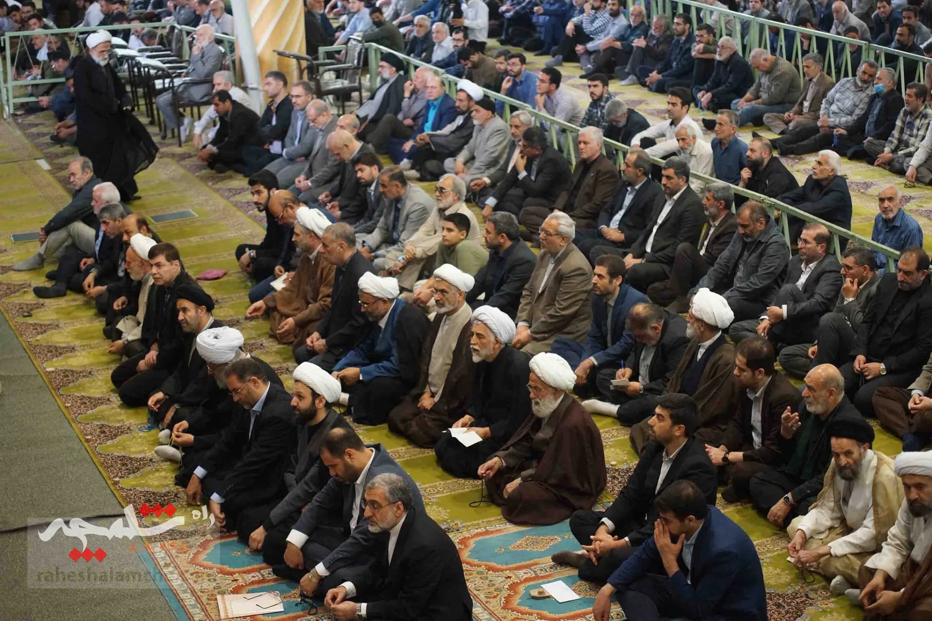 نماز جمعه این هفته تهران به امامت ابوترابی‌فرد برگزار شد +تصاویر — تصویر 26