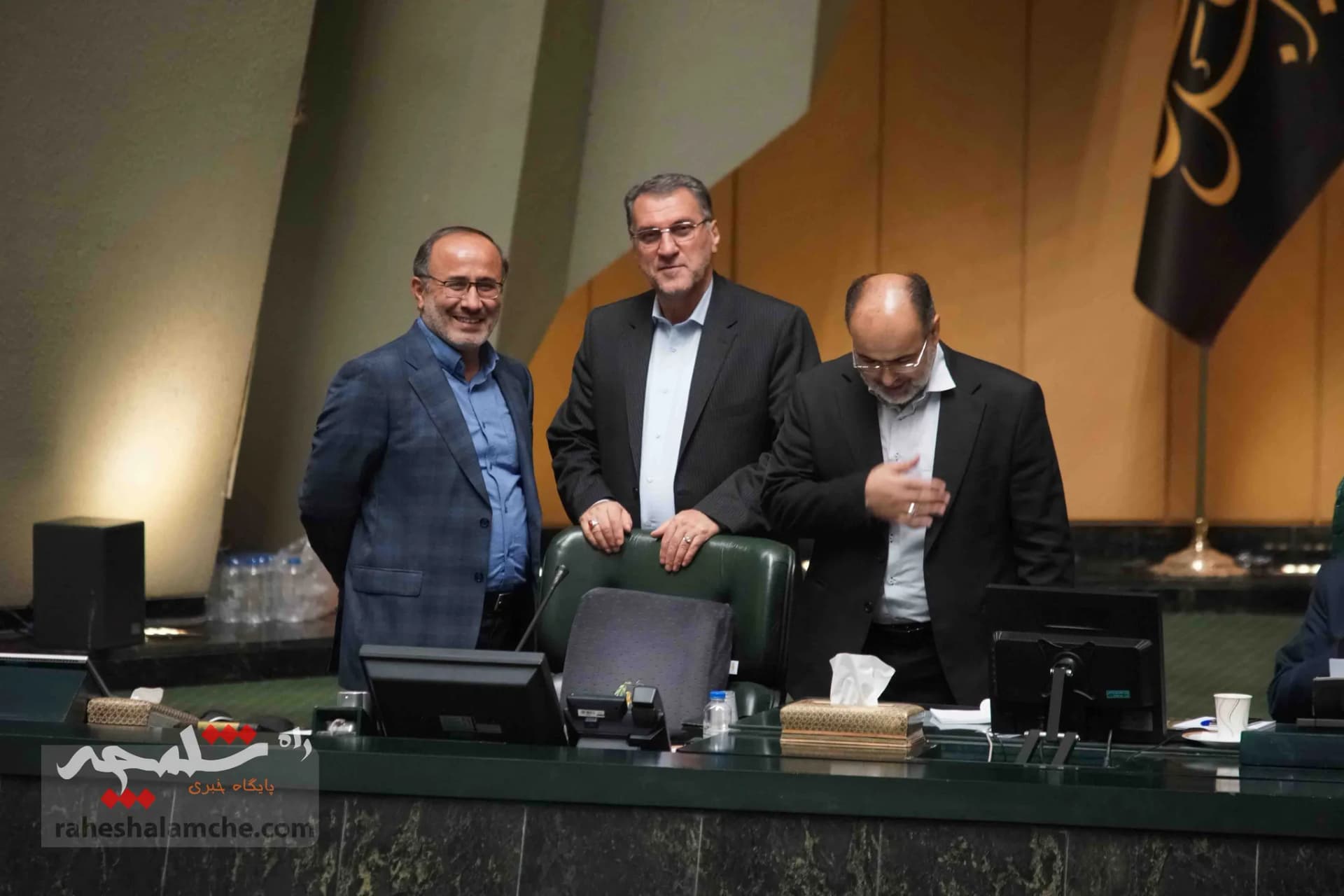 خبرنگاران در مجلس شورای اسلامی(یکشنبه 15 مرداد) +تصاویر — تصویر 36