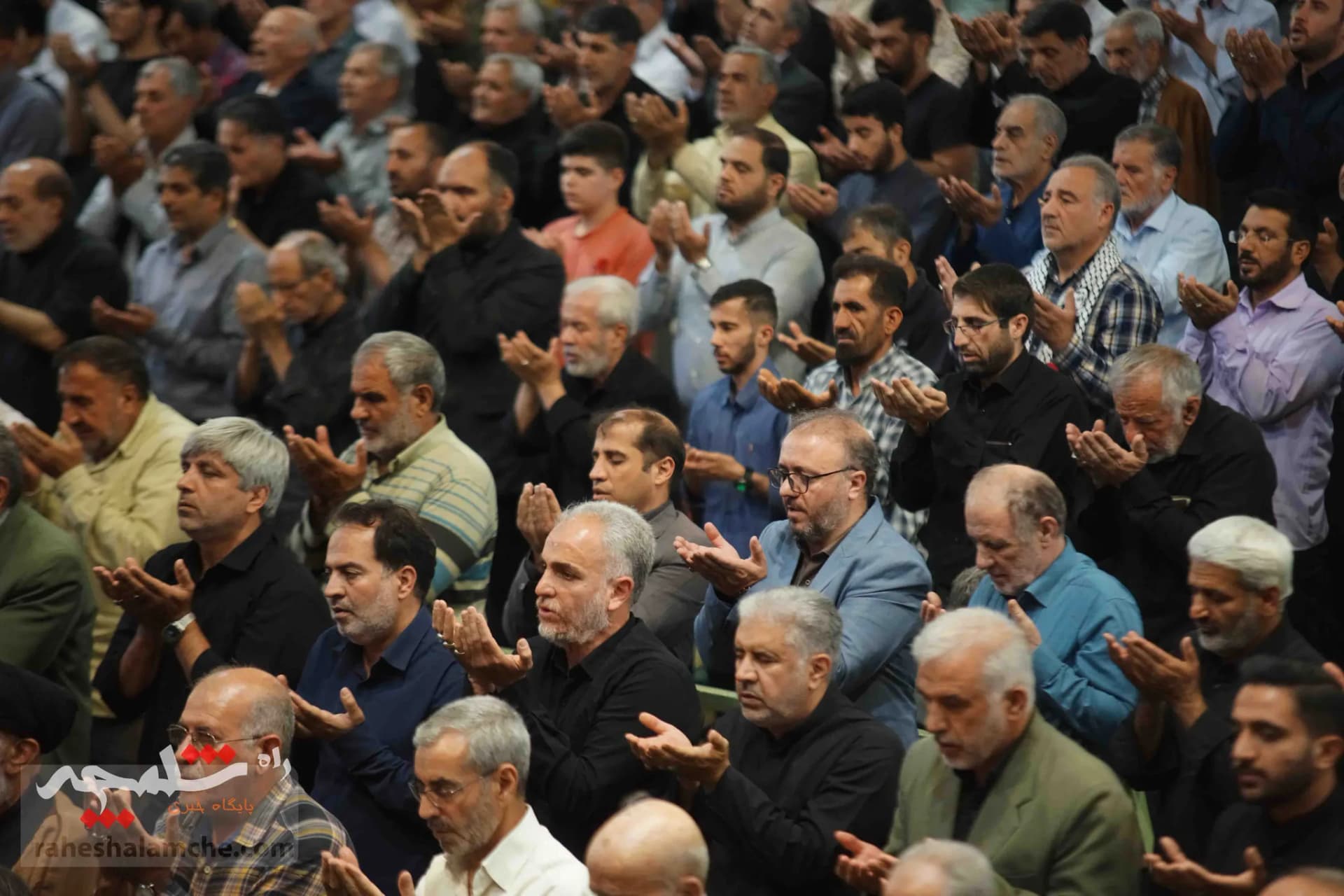 نماز جمعه این هفته تهران به امامت صدیقی برگزار شد +تصاویر — تصویر 55