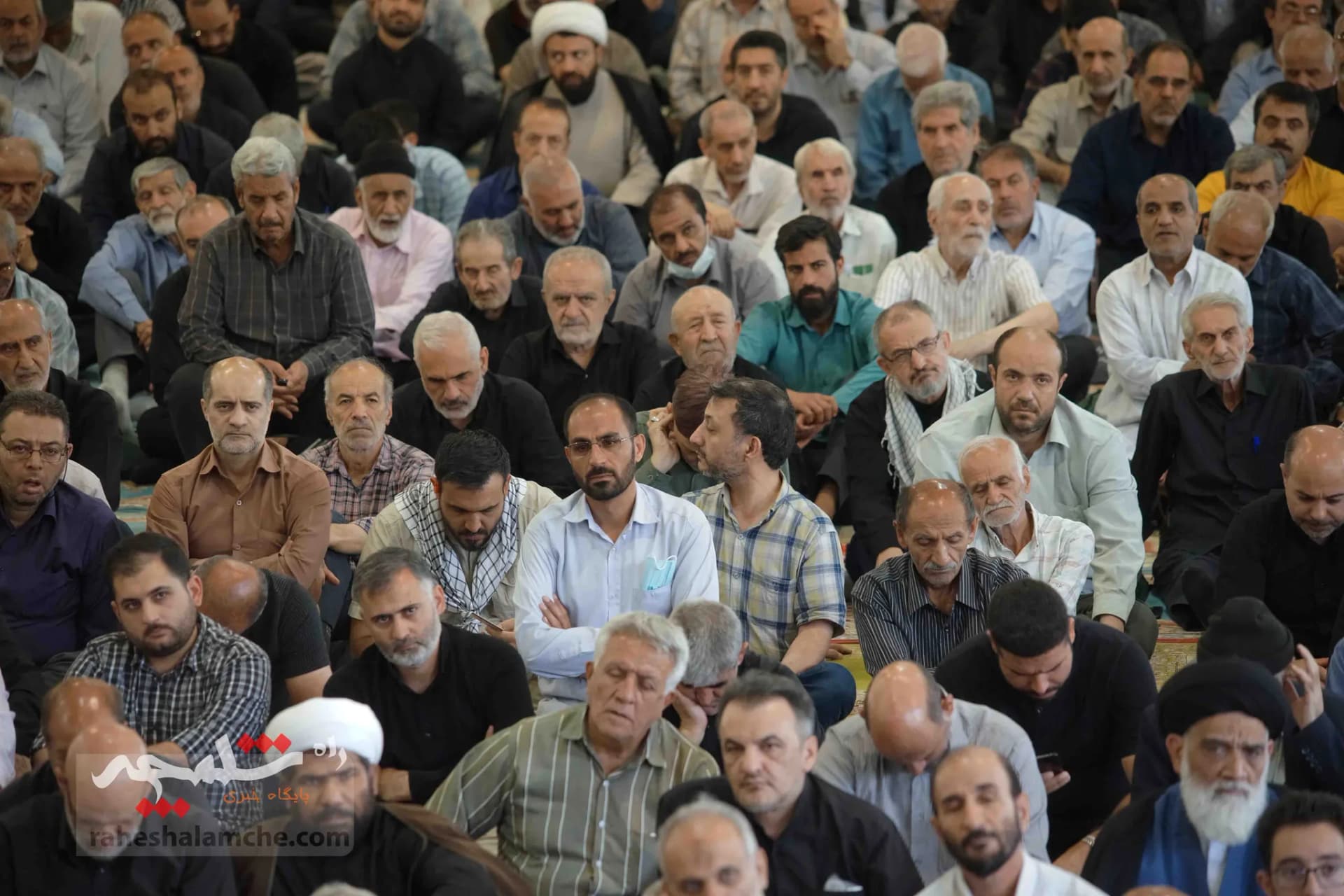 نماز جمعه این هفته تهران به امامت صدیقی برگزار شد +تصاویر — تصویر 23