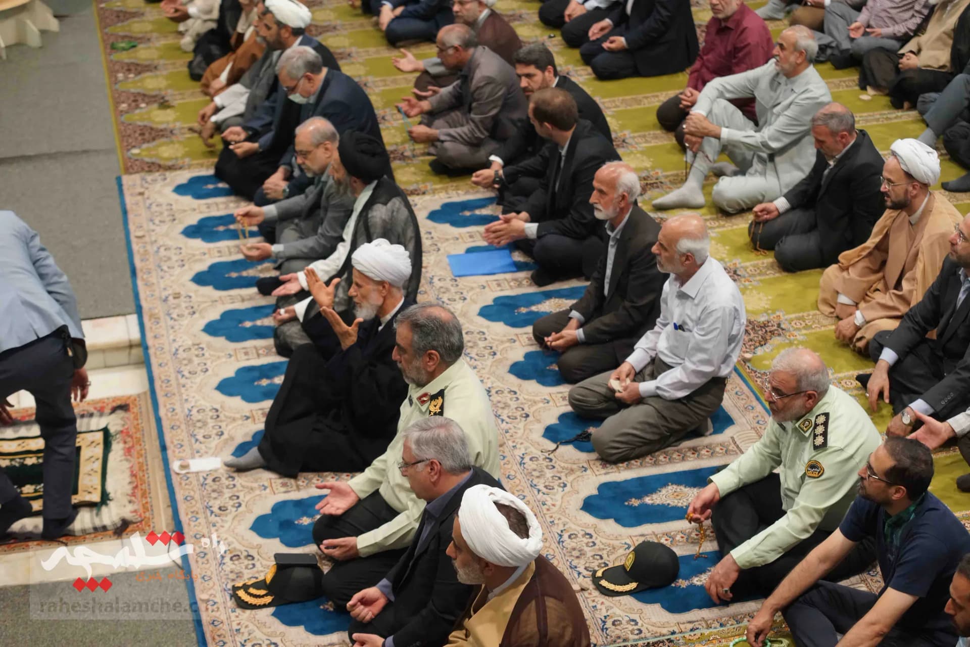 نمازجمعه این هفته تهران برگزار شد +تصاویر — تصویر 14