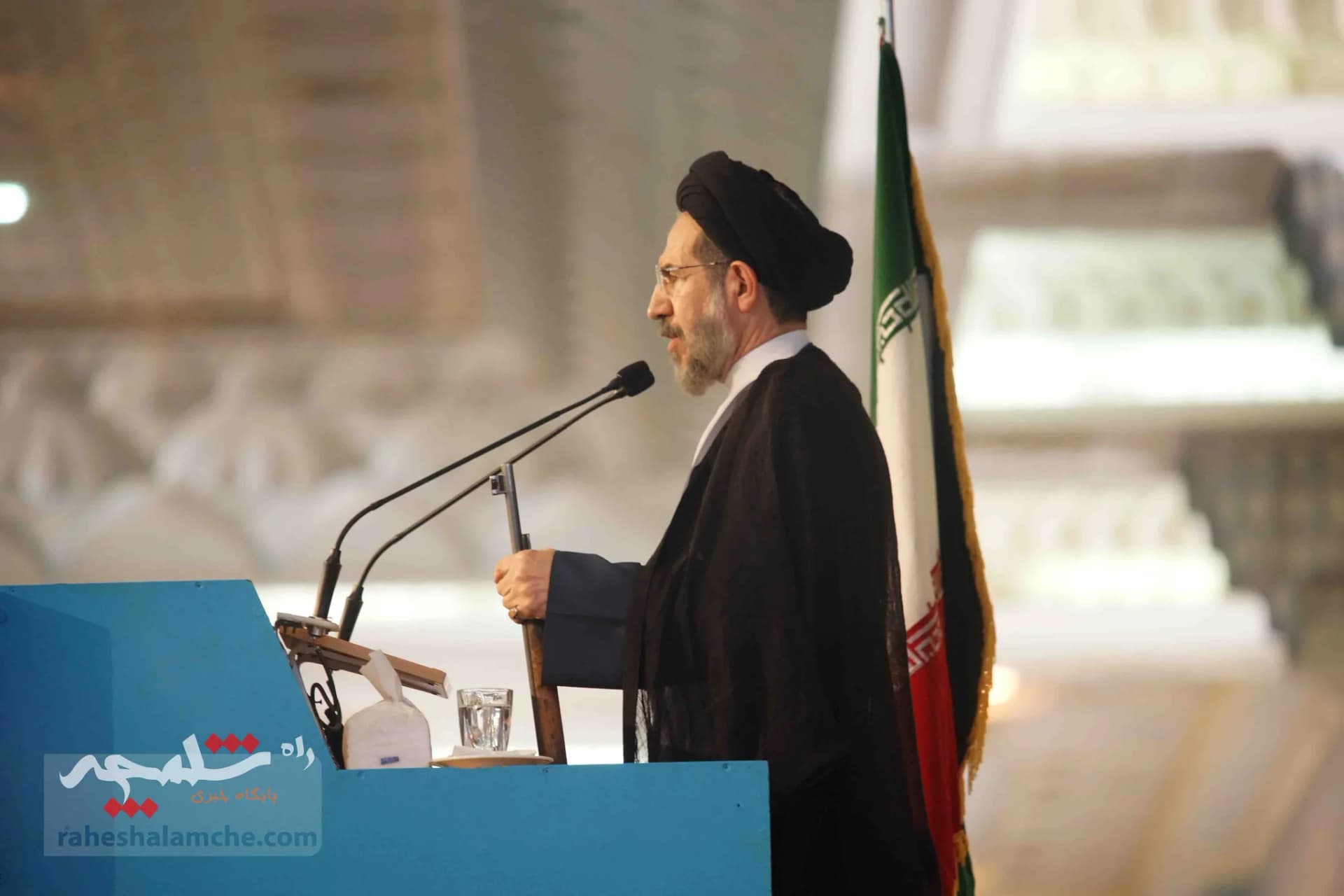 نماز جمعه این هفته تهران برگزار شد +تصاویر — تصویر 32