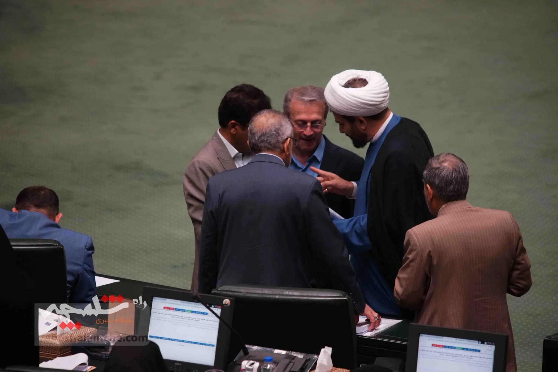 صحن علنی امروز مجلس پس از پاسخ موشکی ایران به اسرائیل +تصاویر — تصویر 4
