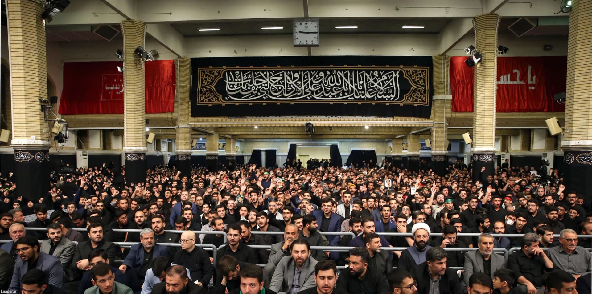 گزارش تصویری عزاداری هیئت‌های دانشجویی در حضور رهبر انقلاب — تصویر 6
