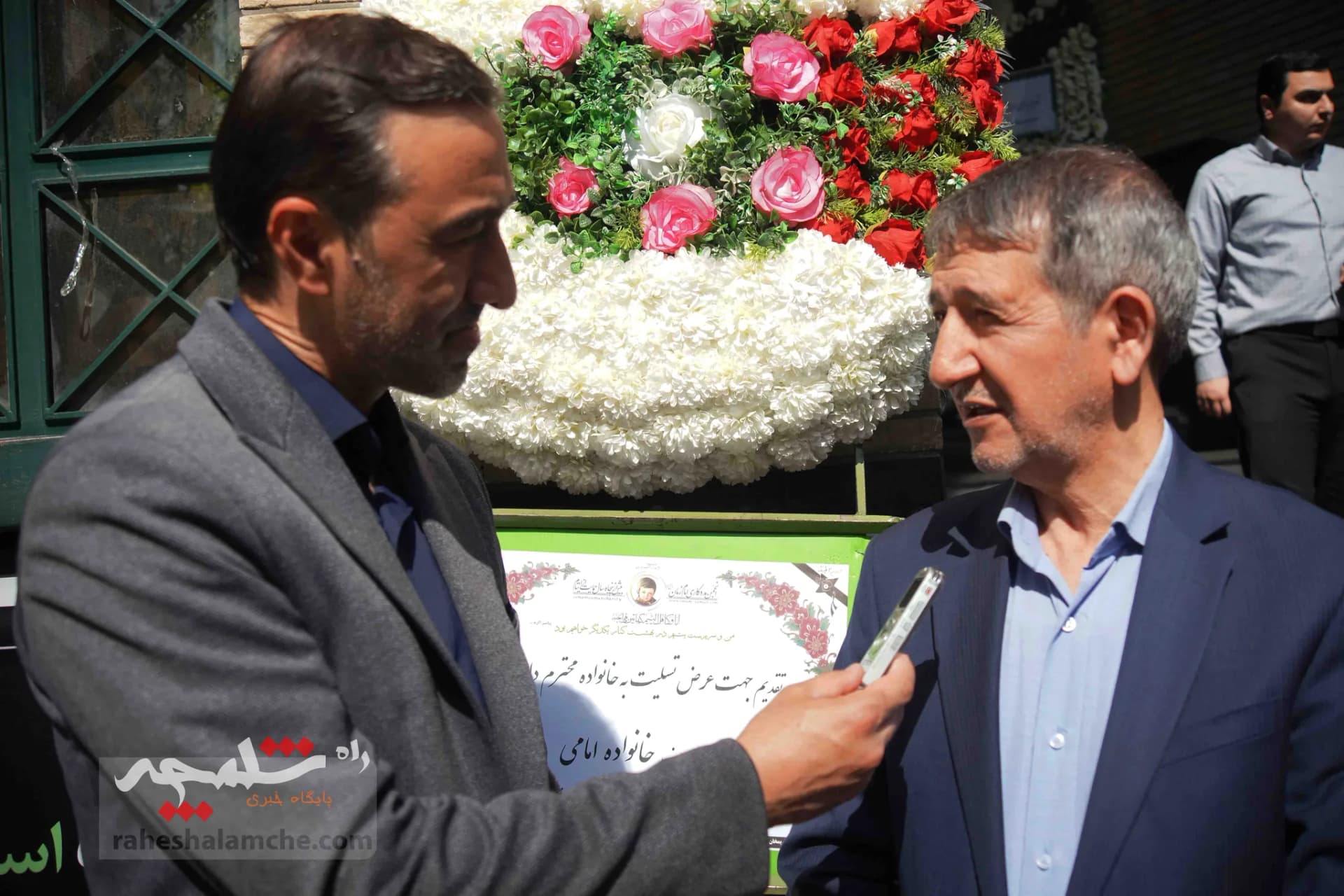 چرا احمدی‌نژاد در مراسم ختم مرحوم پرویز داودی حضور نداشت؟ +تصاویر — تصویر 77