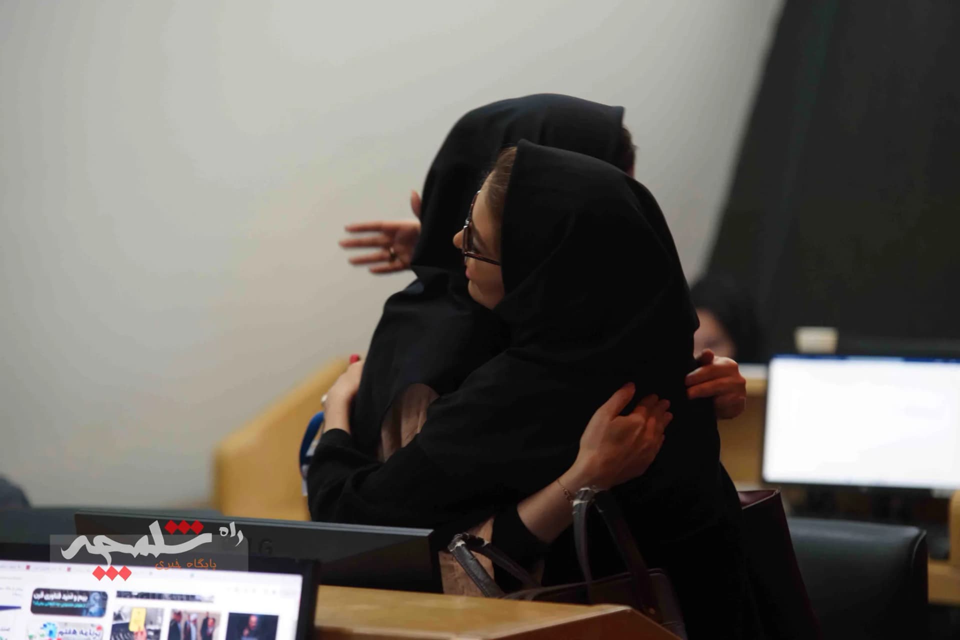 «روز خبرنگار» در مجلس چه گذشت؟ +تصاویر — تصویر 28