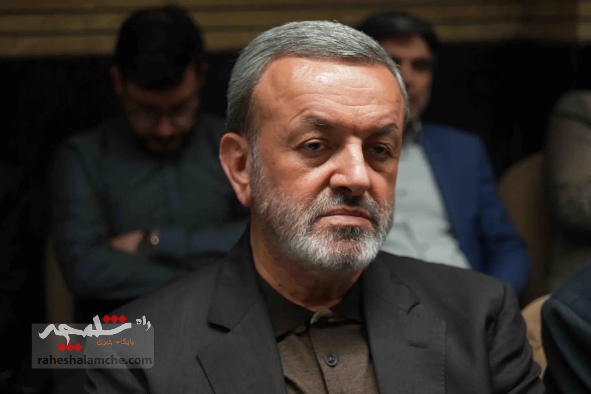 چرا احمدی‌نژاد در مراسم ختم مرحوم پرویز داودی حضور نداشت؟ +تصاویر — تصویر 28