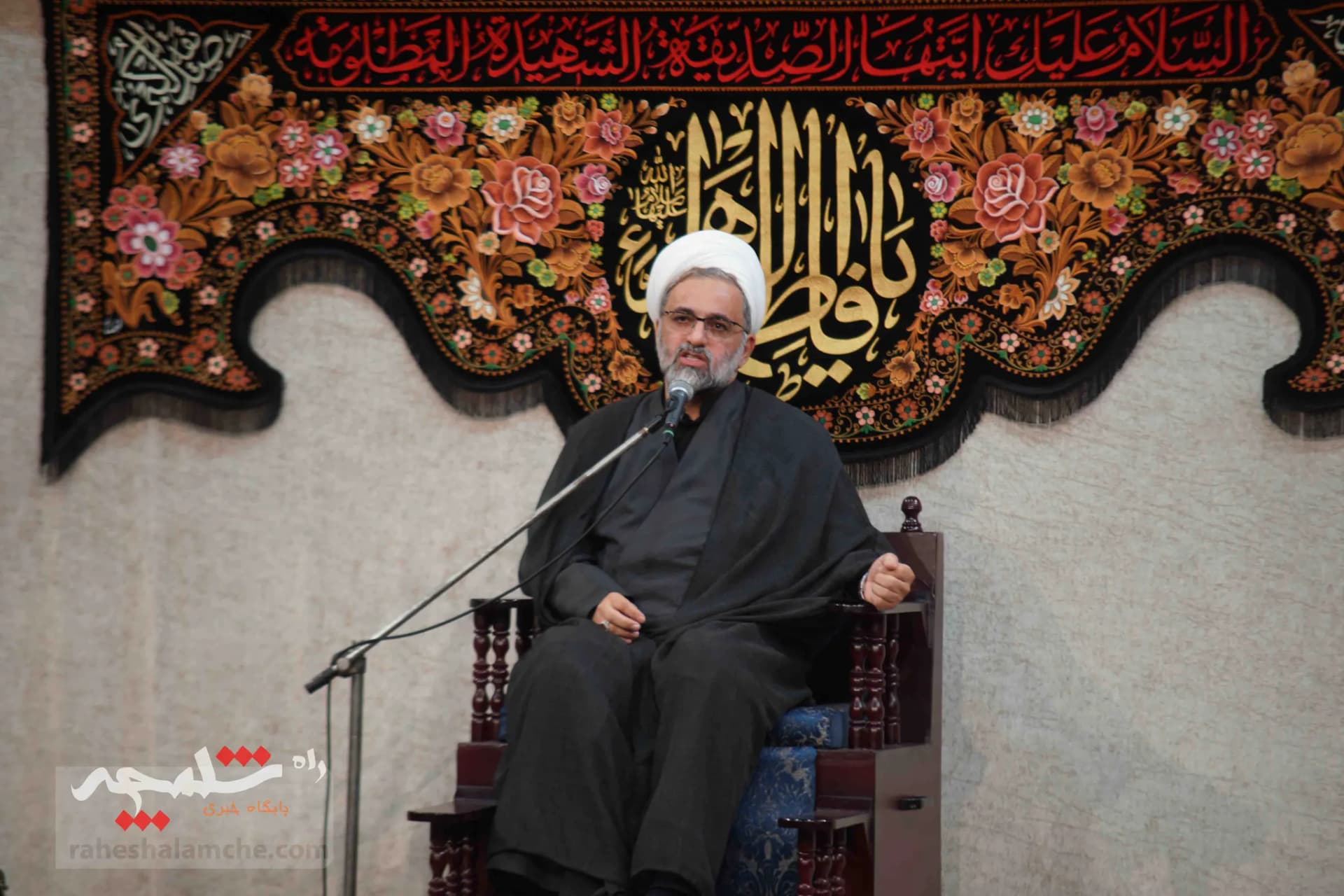 چه کسانی در مراسم گرامی‌داشت شهدای خدمت در مسجد ارک حضور داشتند؟ +تصاویر — تصویر 53