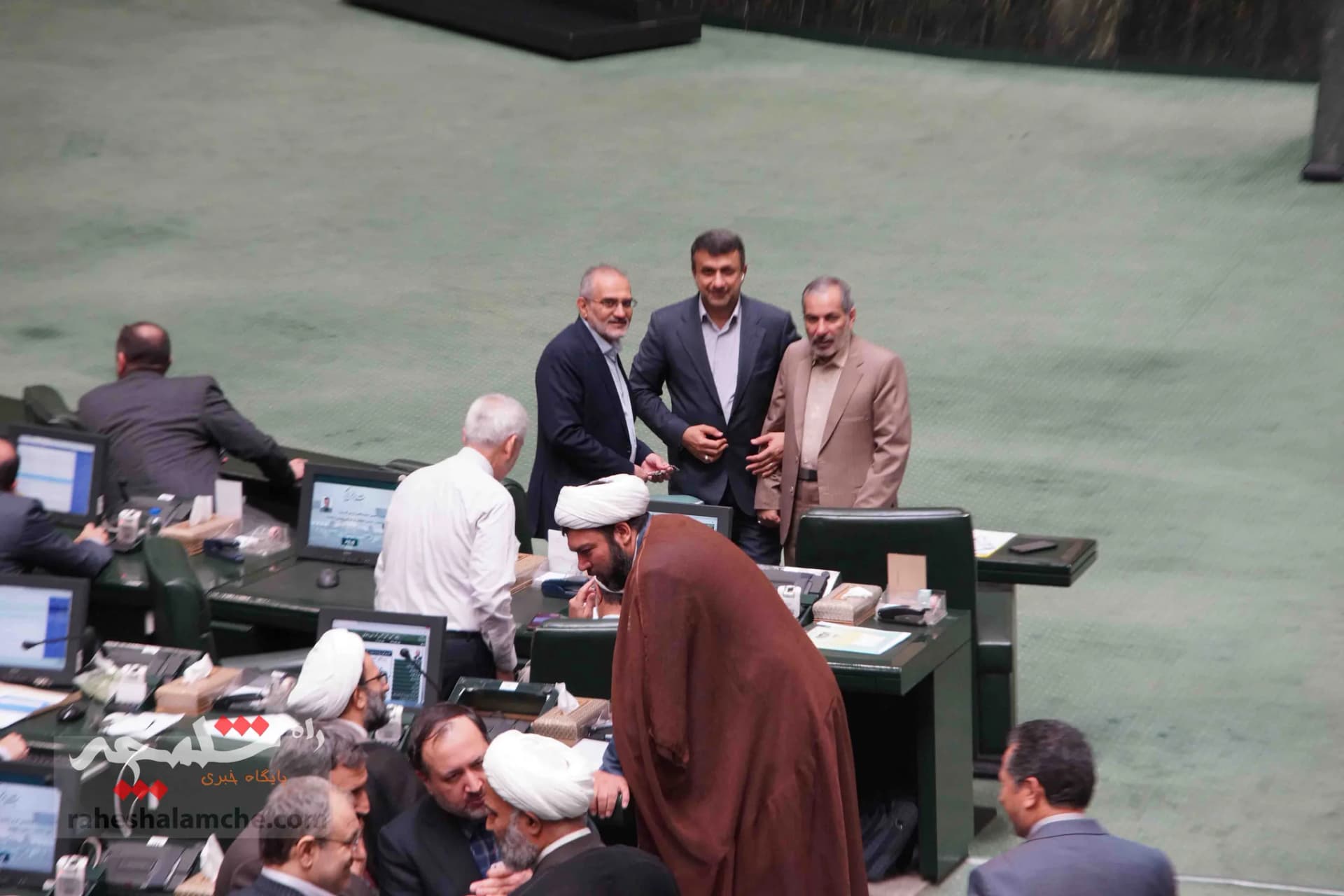 گزارش تصویری چهارمین روز از تابستان 1402 در صحن علنی مجلس — تصویر 61