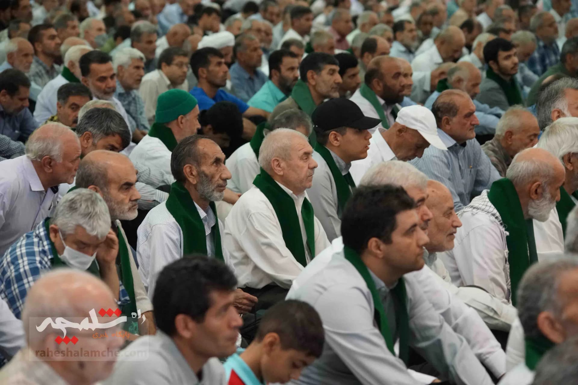 حاشیه‌های نماز جمعه امروز تهران در روز عید غدیر خم +تصاویر — تصویر 25