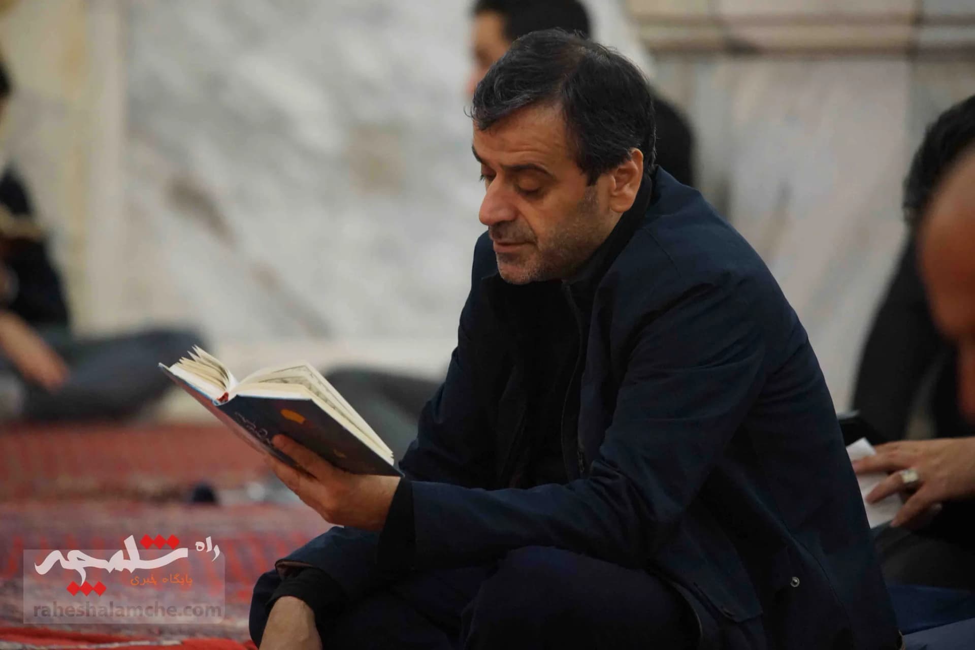 گزارش تصویری مراسم شب قدر و وداع با شهید گمنام در مدرسه عالی شهید مطهری — تصویر 13