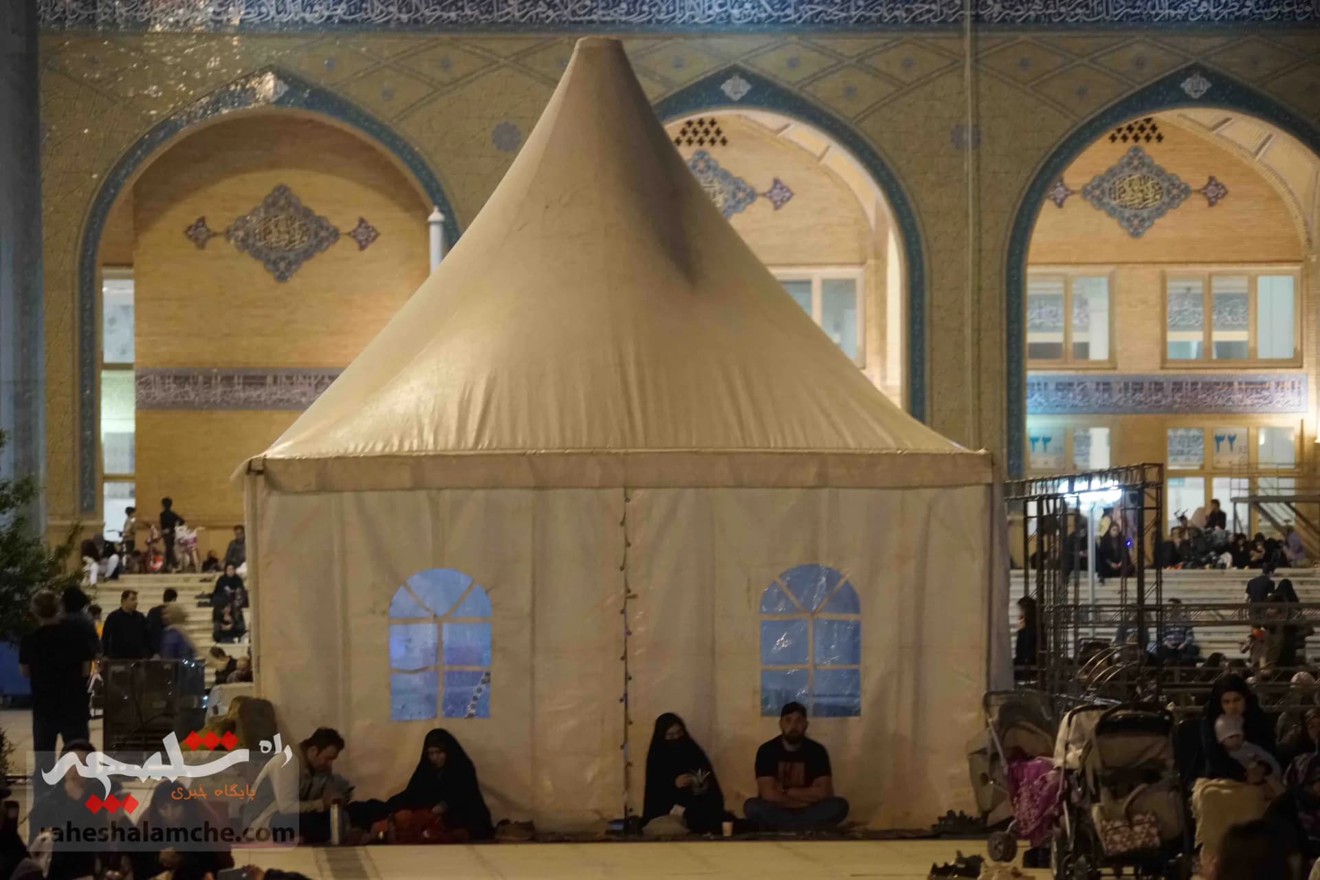 مراسم احیای شب 19 ماه مبارک رمضان در مصلای امام خمینی(ره) برگزار شد +تصاویر — تصویر 40