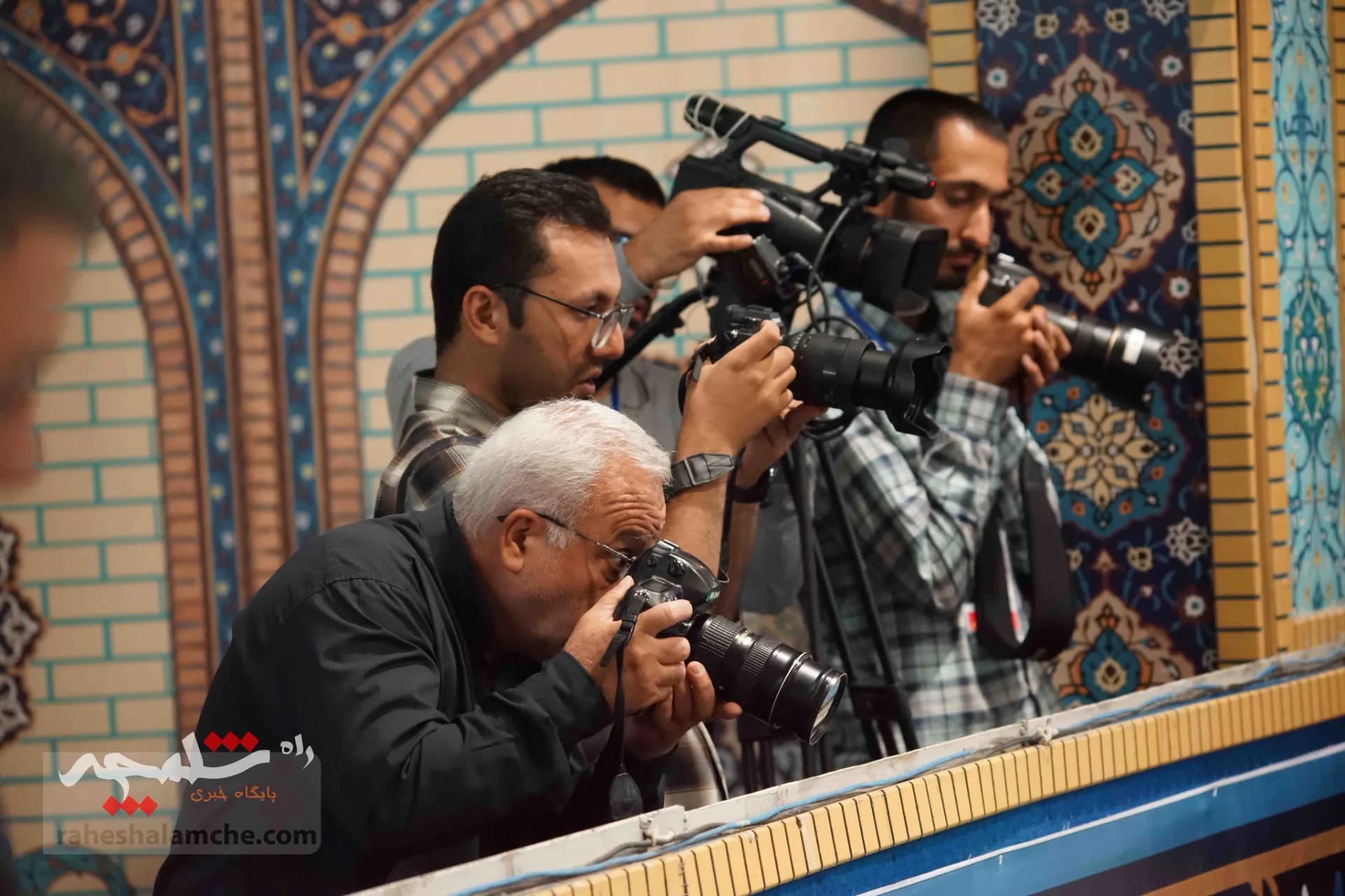حاشیه‌های تصویری نماز جمعه این هفته پایتخت — تصویر 52