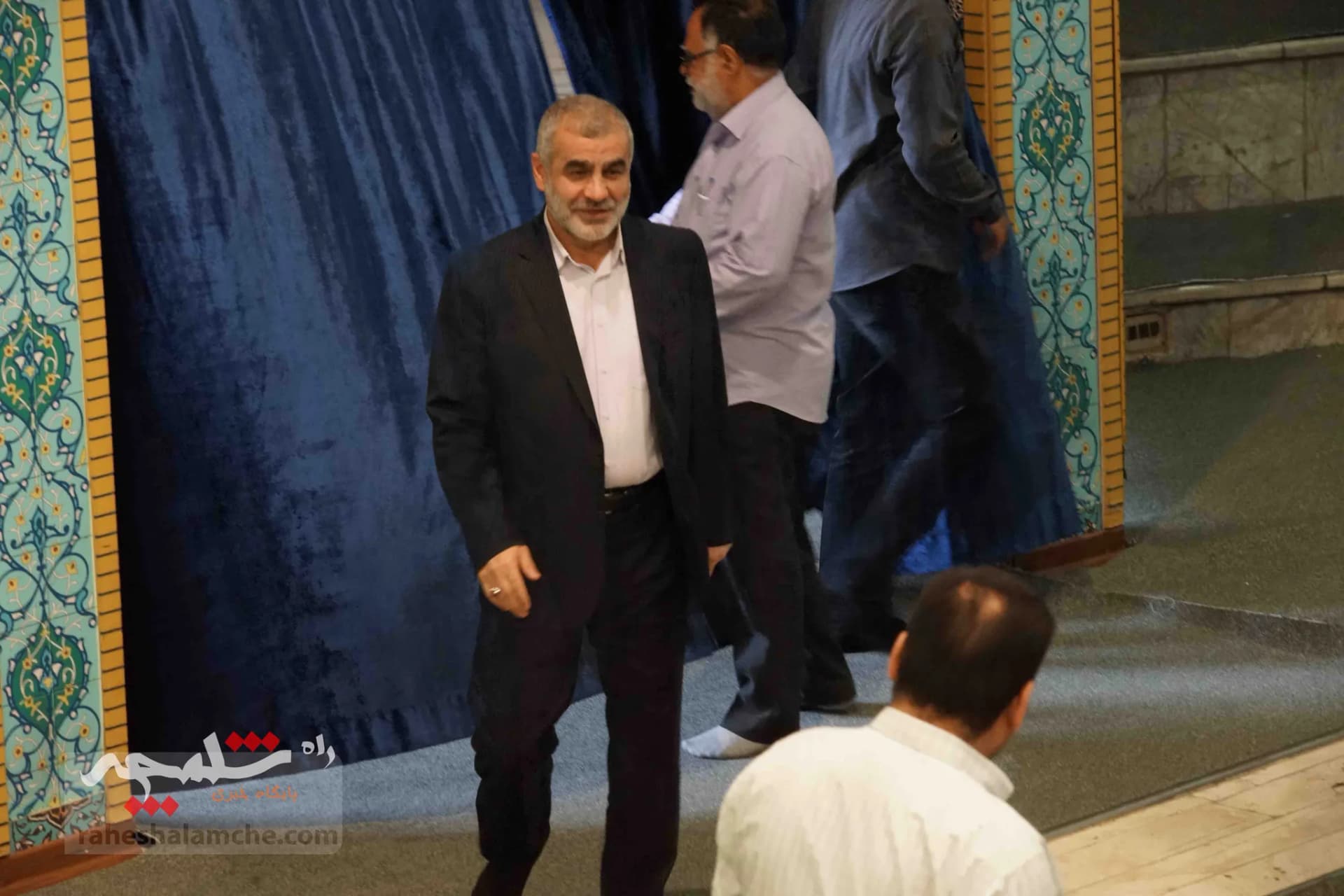 نماز جمعه پرشکوه این هفته تهران در دانشگاه تهران برگزار شد +تصاویر — تصویر 5
