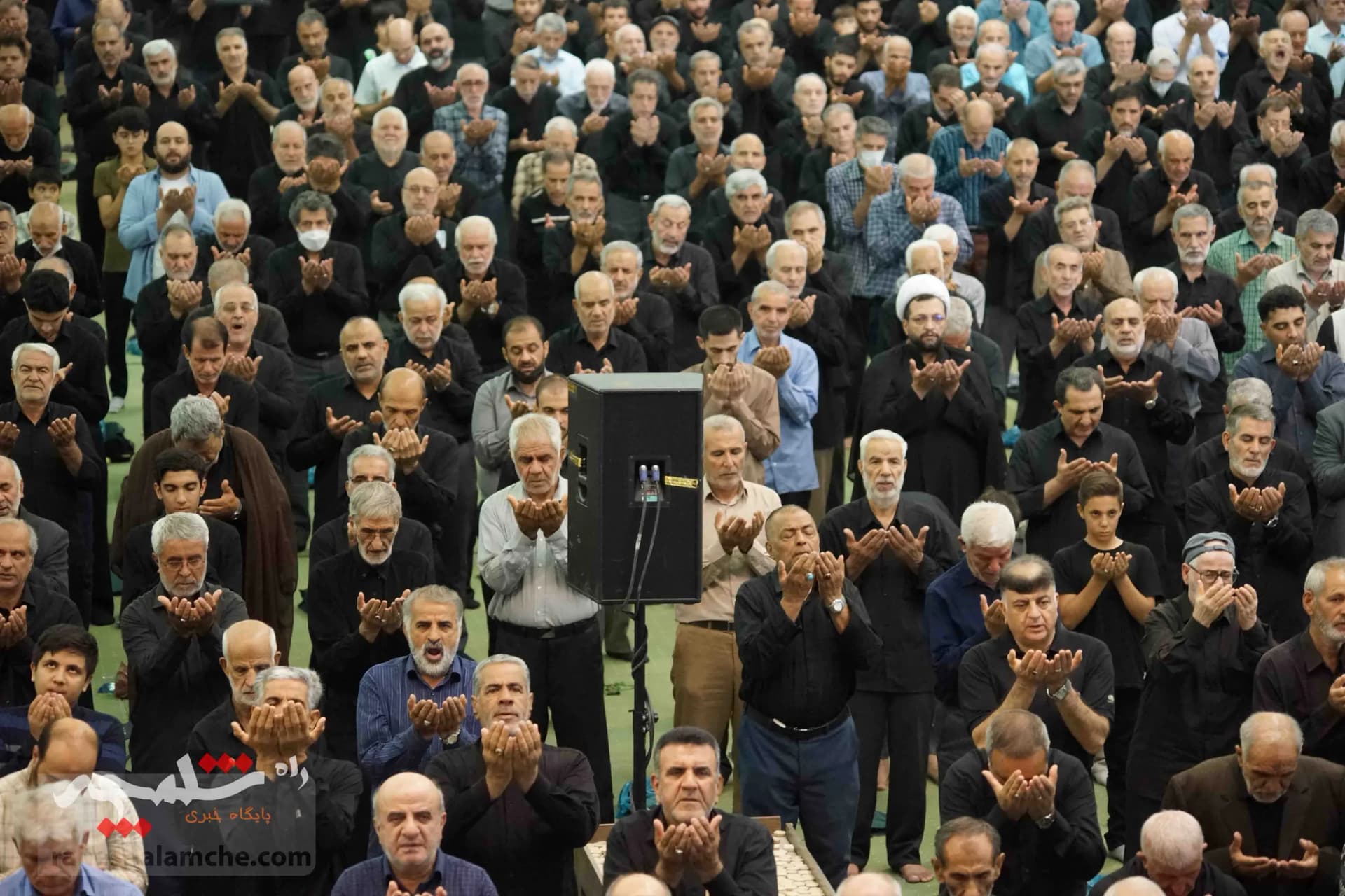 نمازجمعه این هفته تهران برگزار شد +تصاویر — تصویر 49
