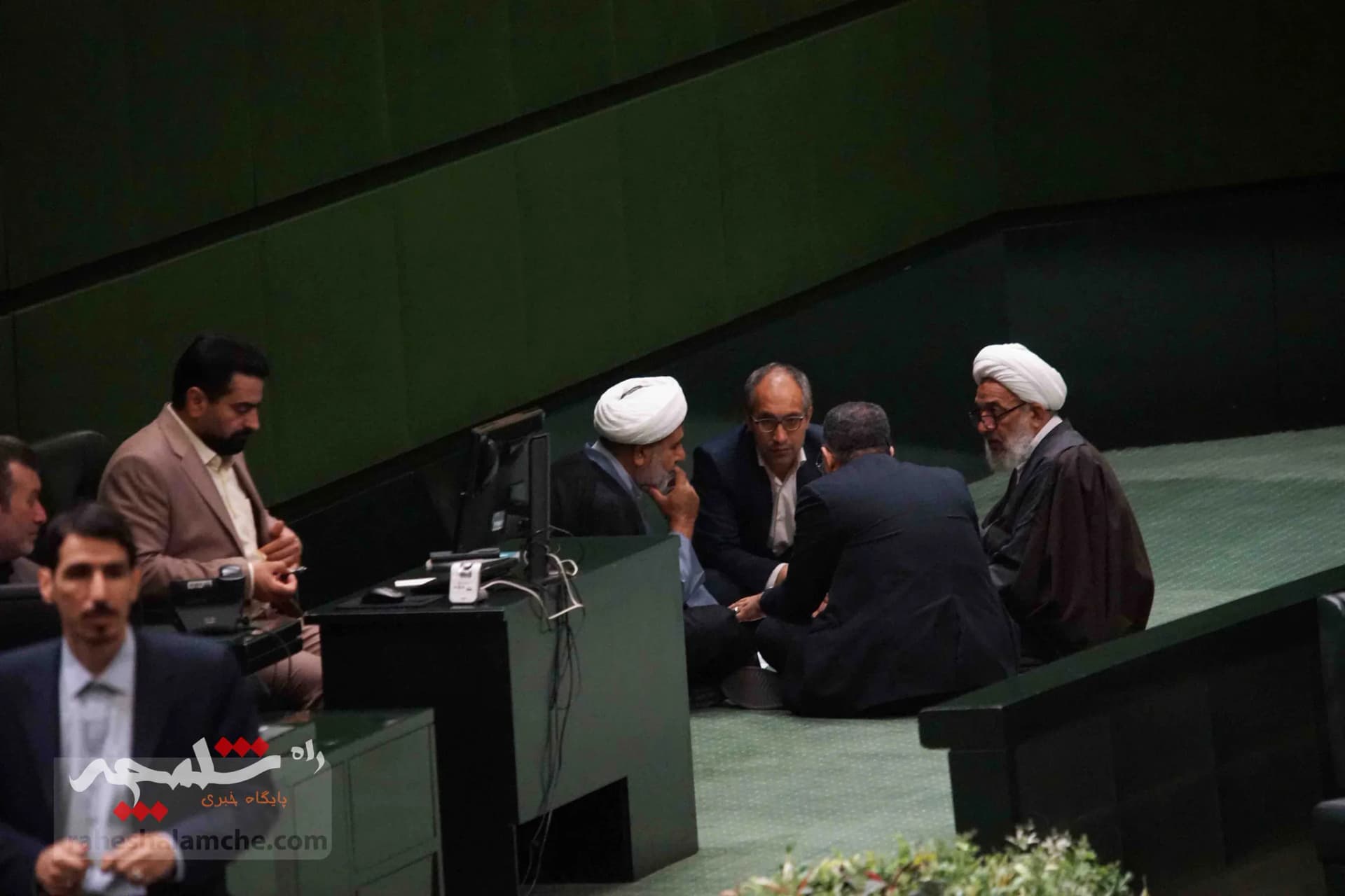 گزارش تصویری صحن علنی در روزهای پایانی مجلس یازدهم — تصویر 3
