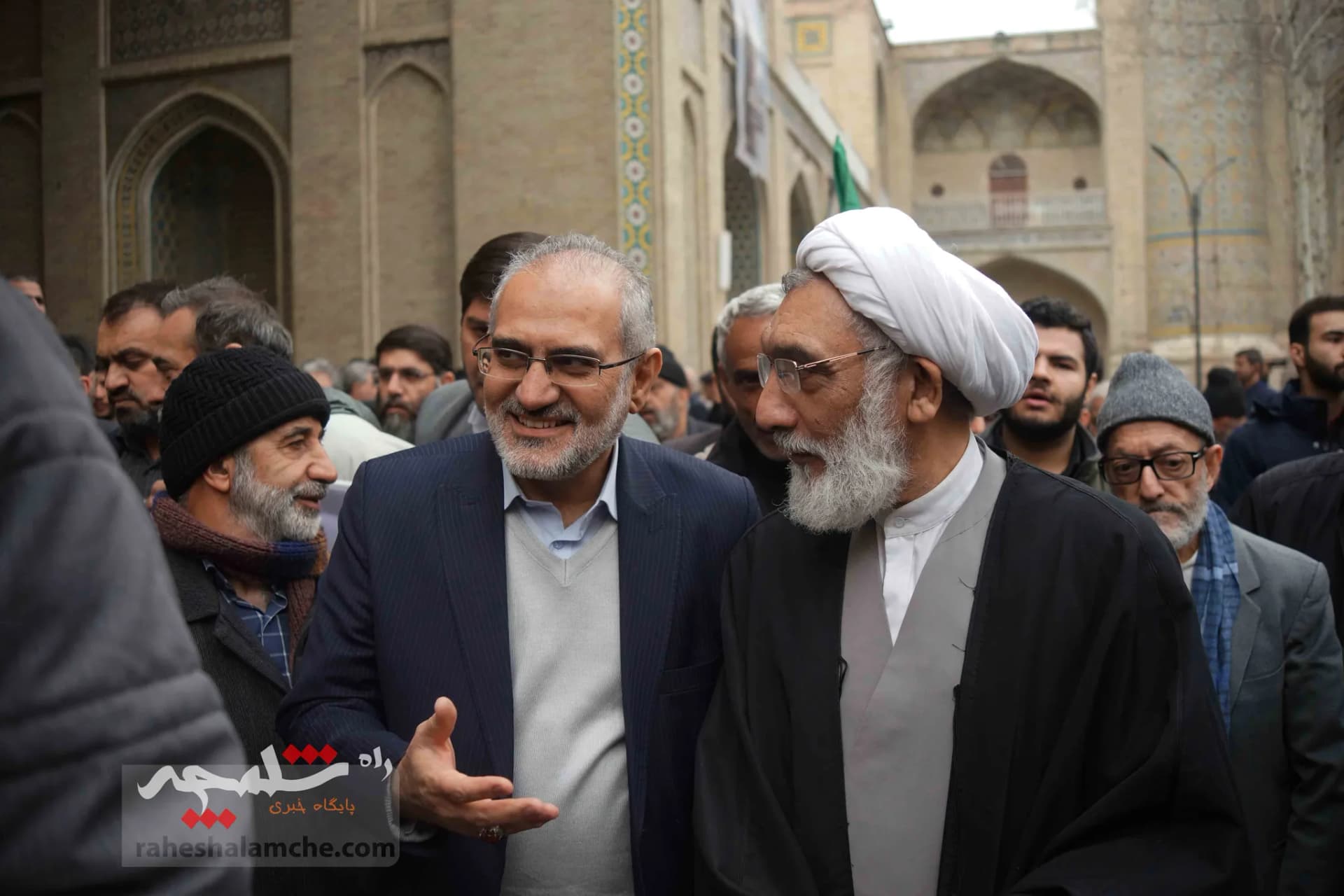 تشییع پیکر آیتالله امامی کاشانی +تصاویر — تصویر 22