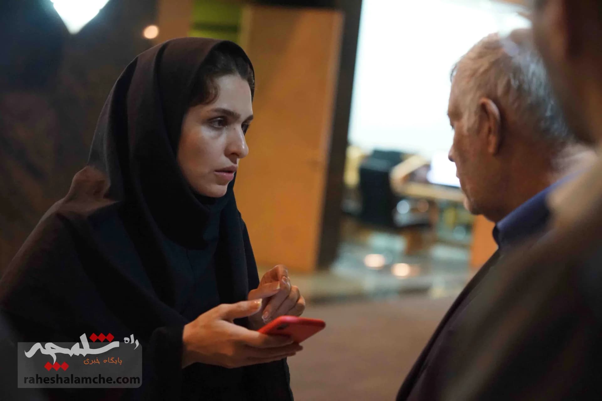 حاشیه متفاوت امروز مجلس شورای اسلامی با خبرنگاران +تصاویر — تصویر 60