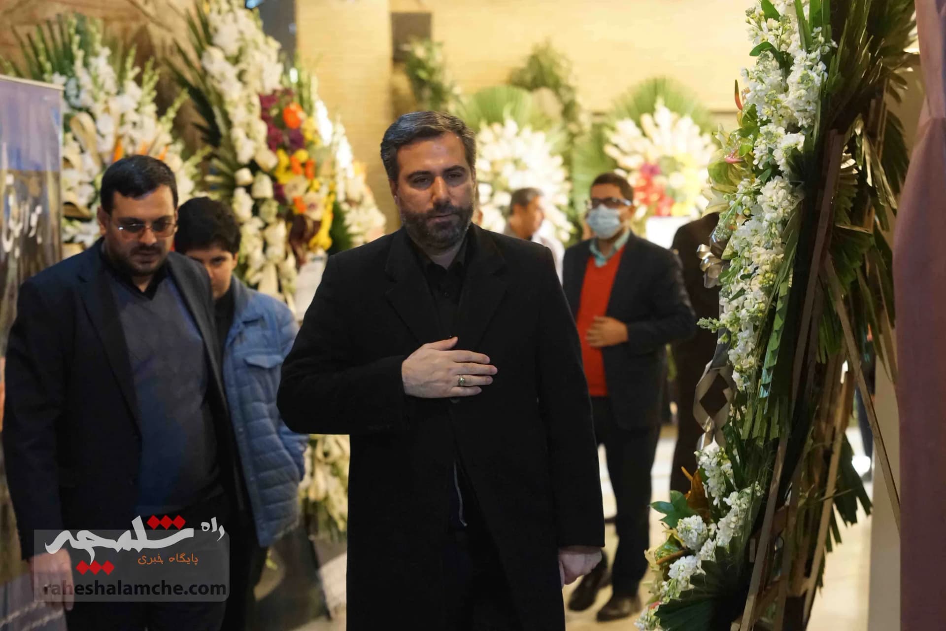 چه کسانی در مجلس ترحیم پدر مدیرعامل شرکت دخانیات کشور حضور داشتند؟ +تصاویر — تصویر 6