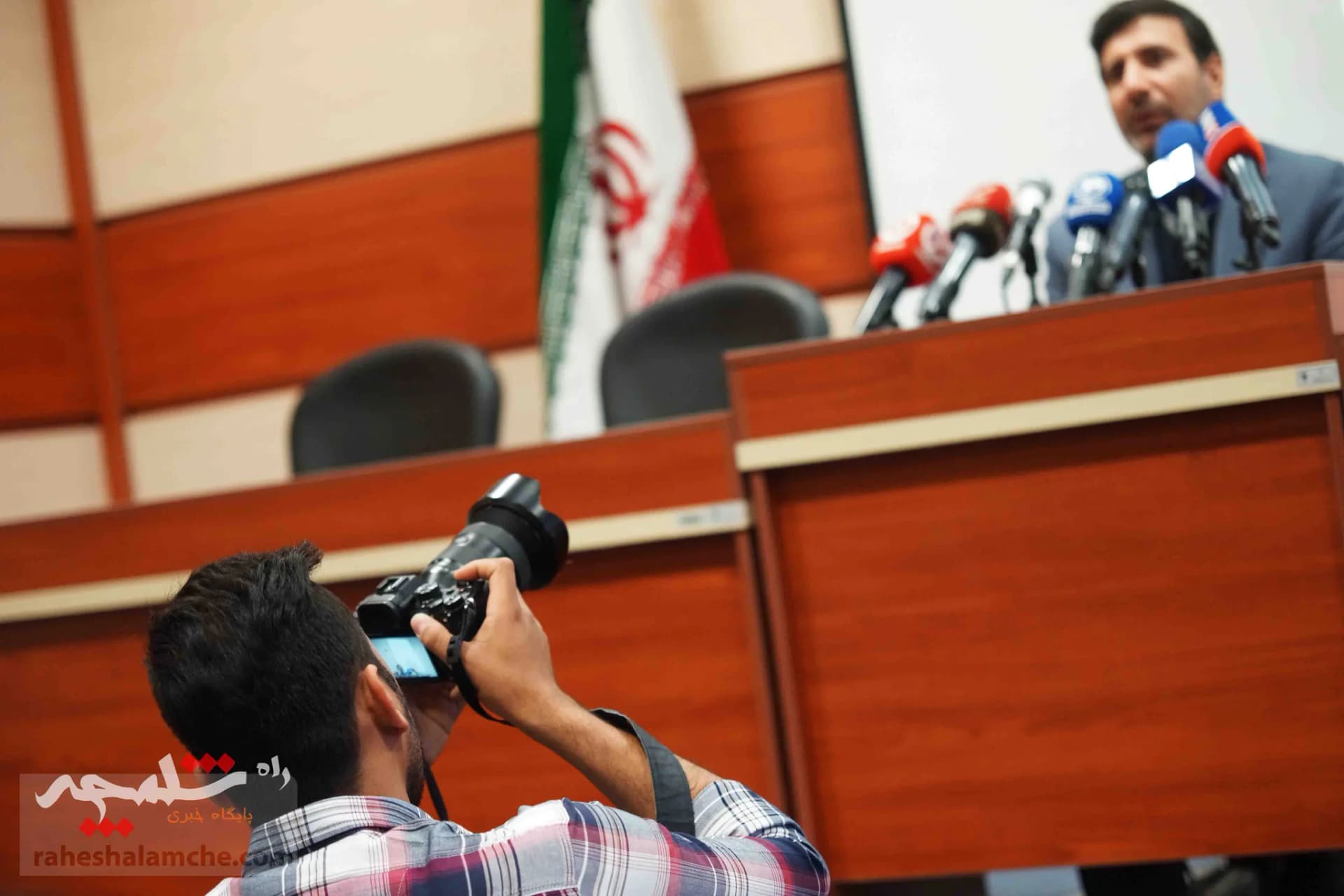 جلسه پرسش و پاسخ طحان‌نظیف با دانشجویان دانشگاه تهران +تصاویر — تصویر 17