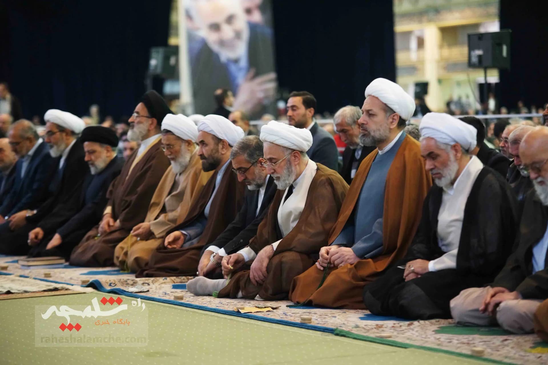 اولین نمازجمعه امسال در ماه مبارک رمضان +تصاویر — تصویر 22