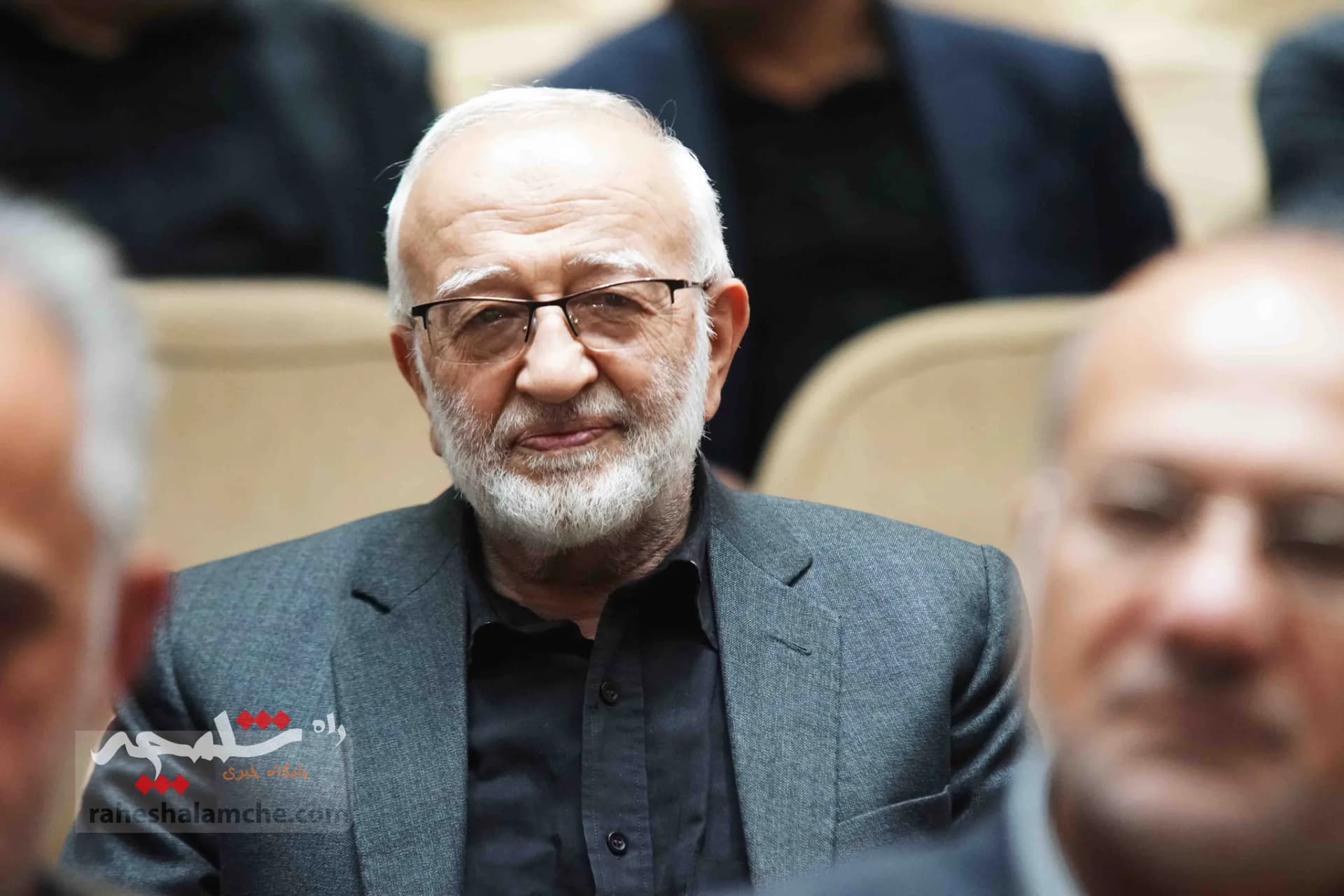 همه شخصیتهایی که در مراسم ختم مادر زریبافان شرکت کرده بودند +تصاویر — تصویر 38