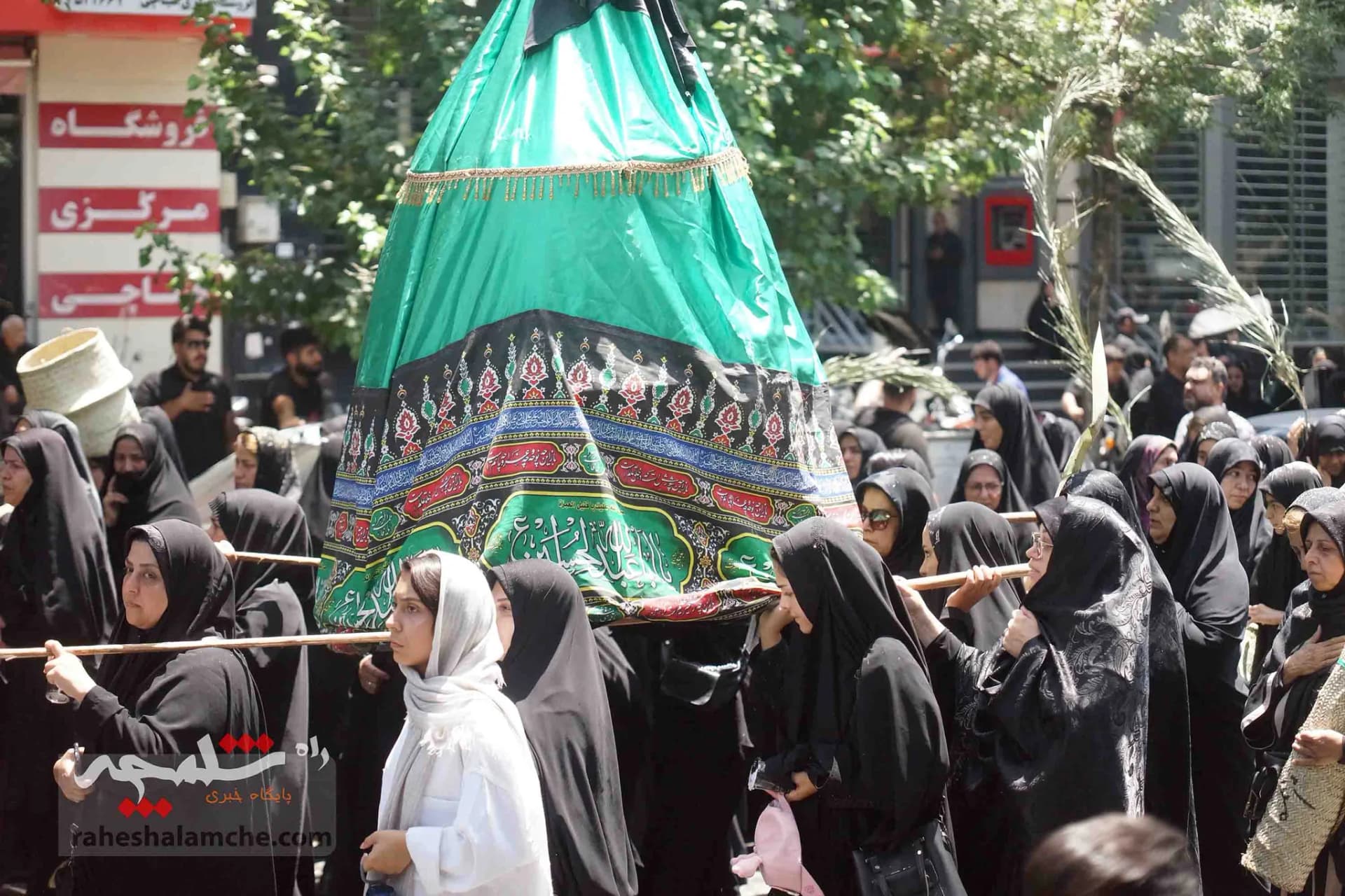 عزاداری خاص در تهران +تصاویر — تصویر 45