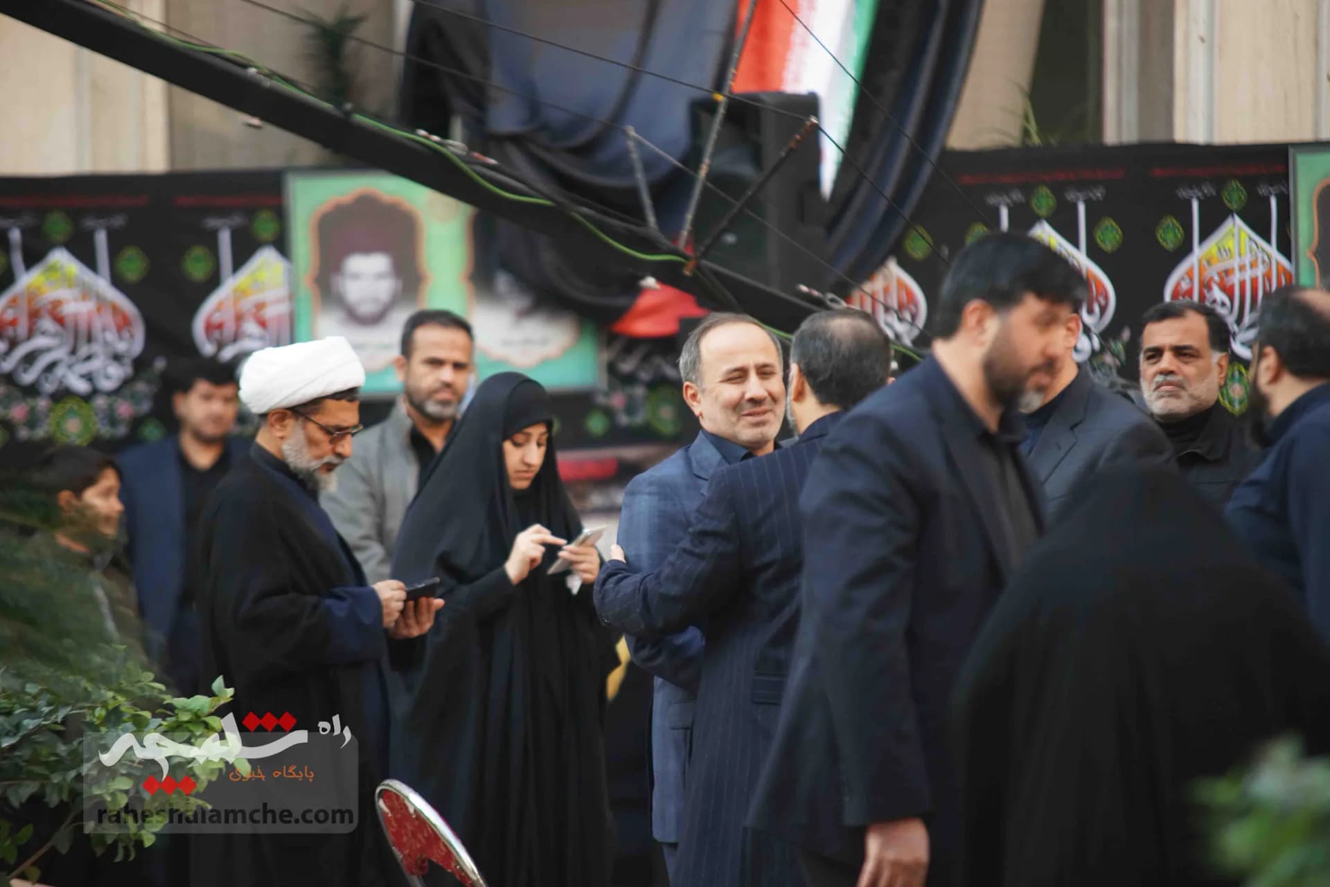 گزارش تصویری تشییع و خاکسپاری شهید گمنام در وزارت فرهنگ و ارشاد اسلامی — تصویر 5