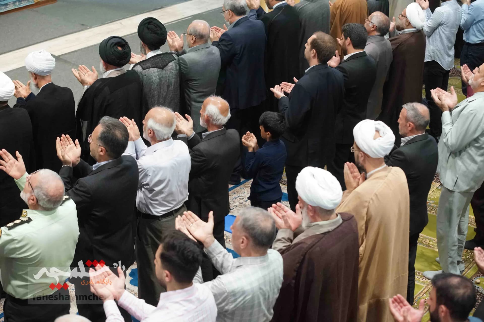 نمازجمعه این هفته تهران برگزار شد +تصاویر — تصویر 19