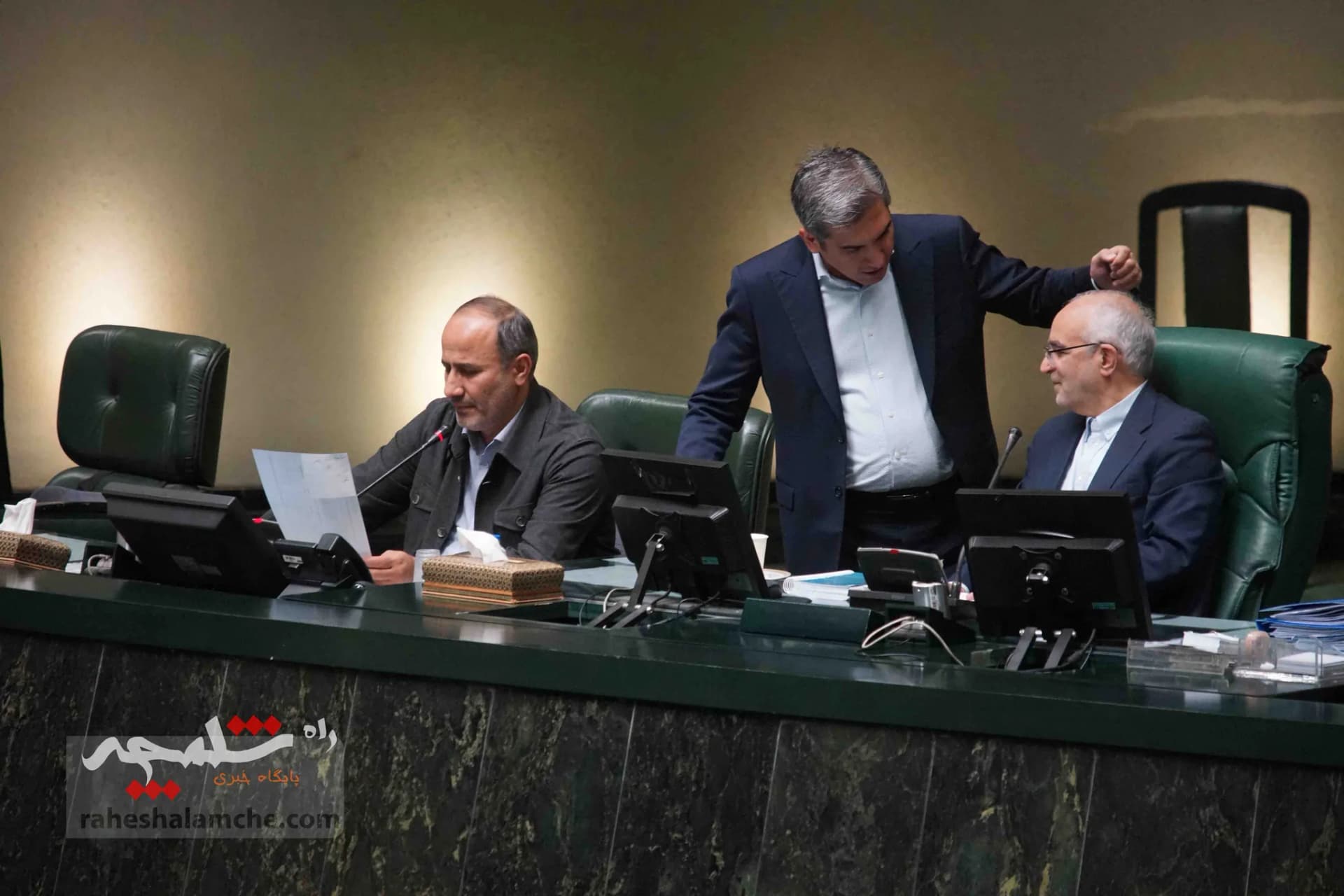 گزارش تصویری صحن علنی در روزهای پایانی مجلس یازدهم — تصویر 12