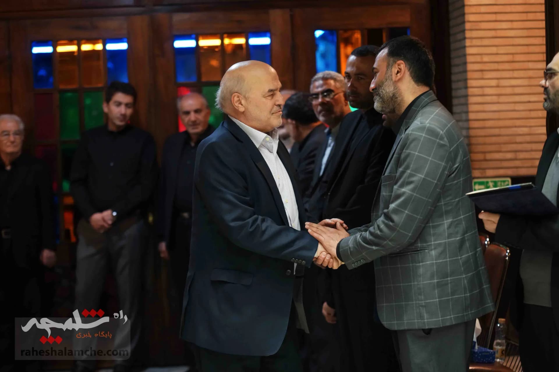 چرا احمدی‌نژاد در مراسم ختم مرحوم پرویز داودی حضور نداشت؟ +تصاویر — تصویر 5