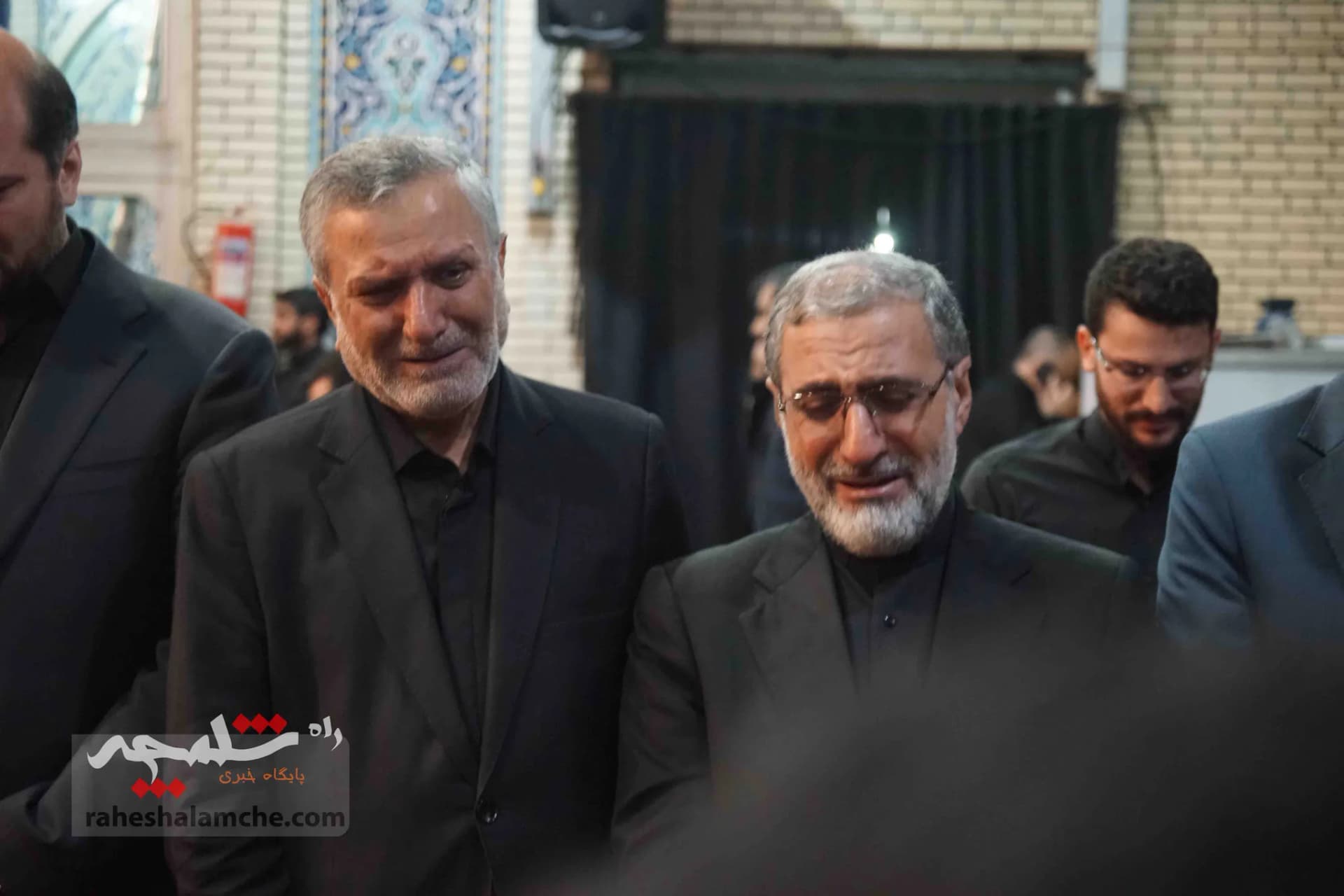 چه کسانی در مراسم گرامی‌داشت شهدای خدمت در مسجد ارک حضور داشتند؟ +تصاویر — تصویر 24
