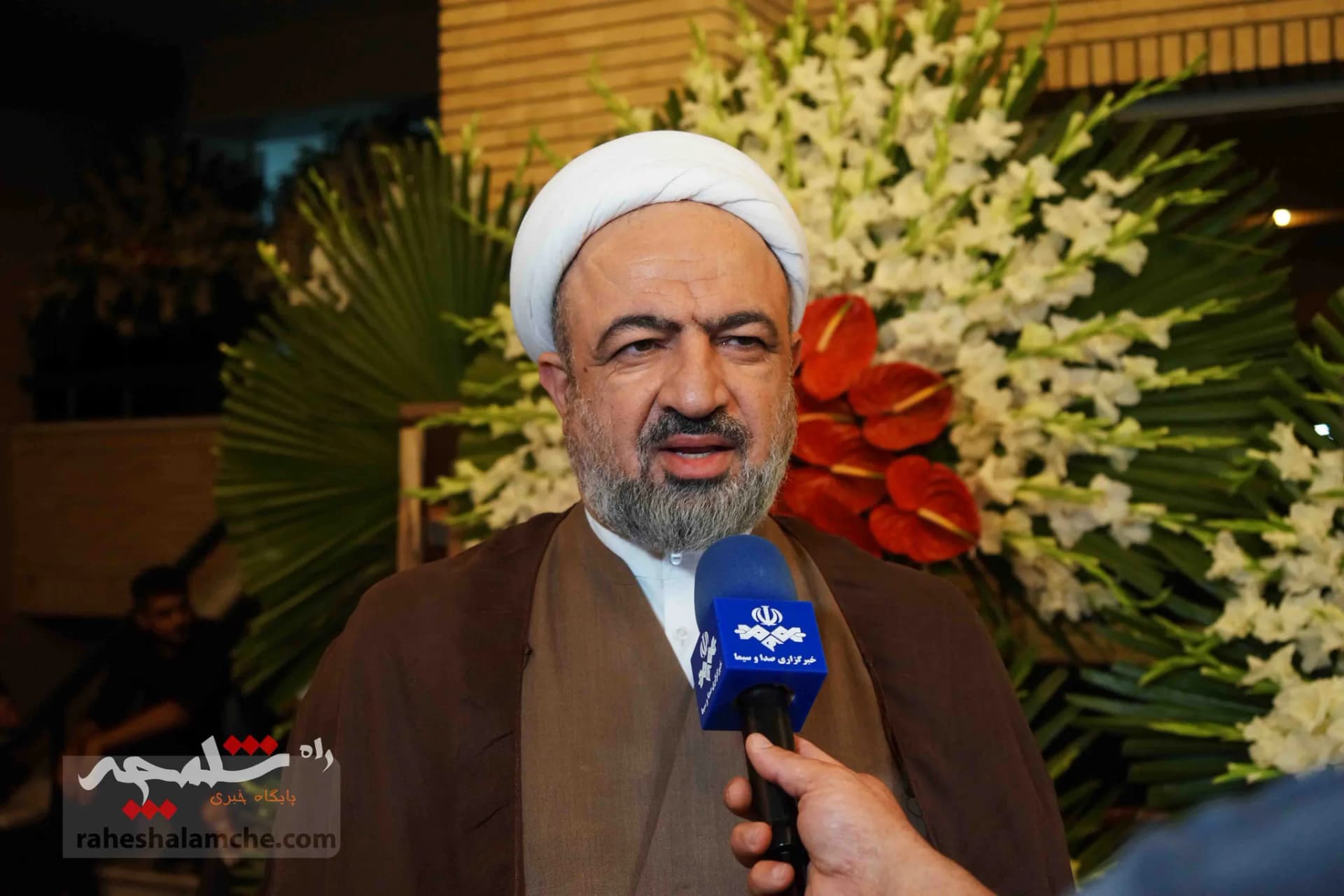 چرا احمدی‌نژاد در مراسم ختم مرحوم پرویز داودی حضور نداشت؟ +تصاویر — تصویر 99