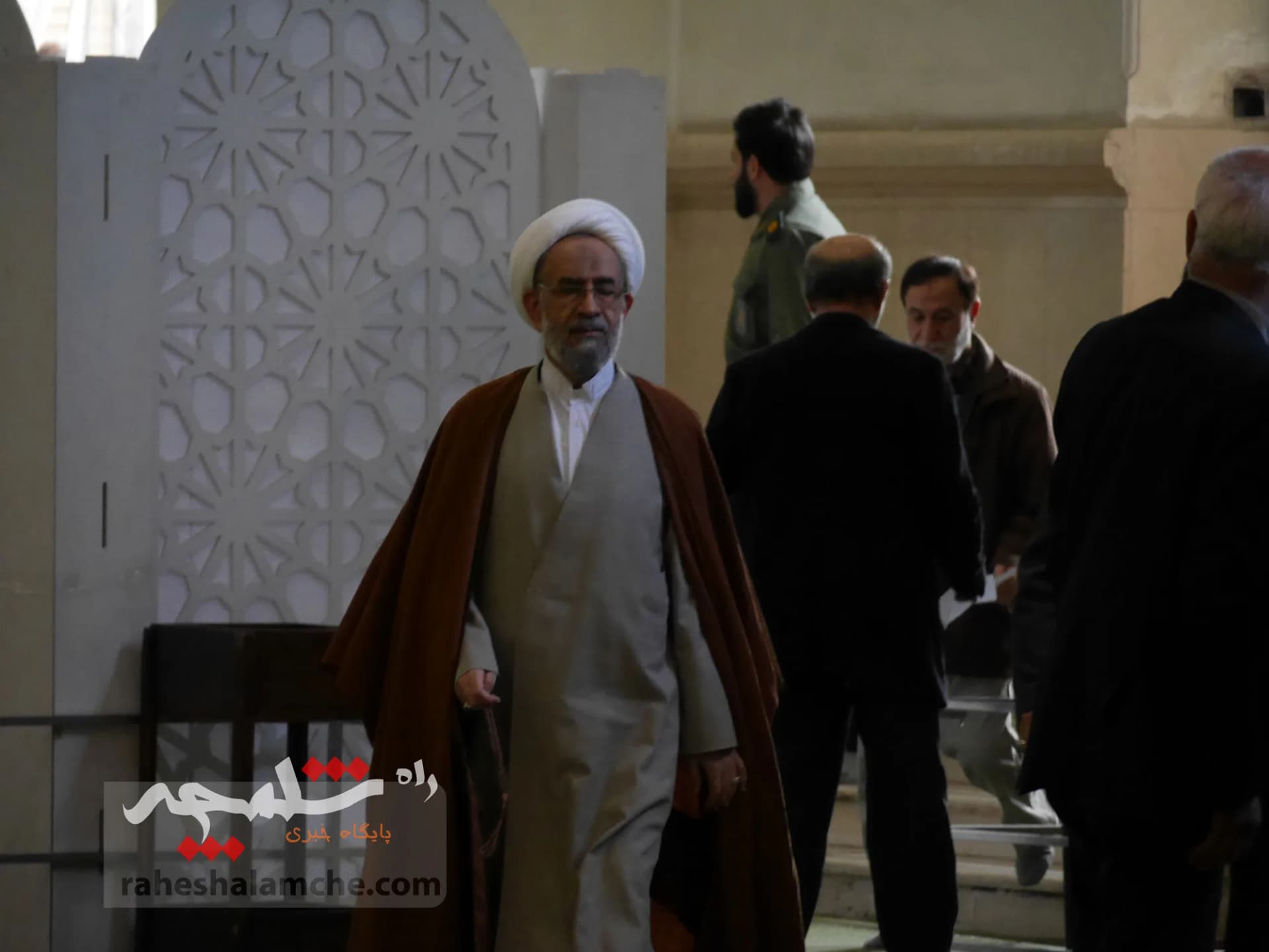 اولین نماز جمعه تهران در ماه مبارک رمضان برگزار شد +تصاویر — تصویر 15