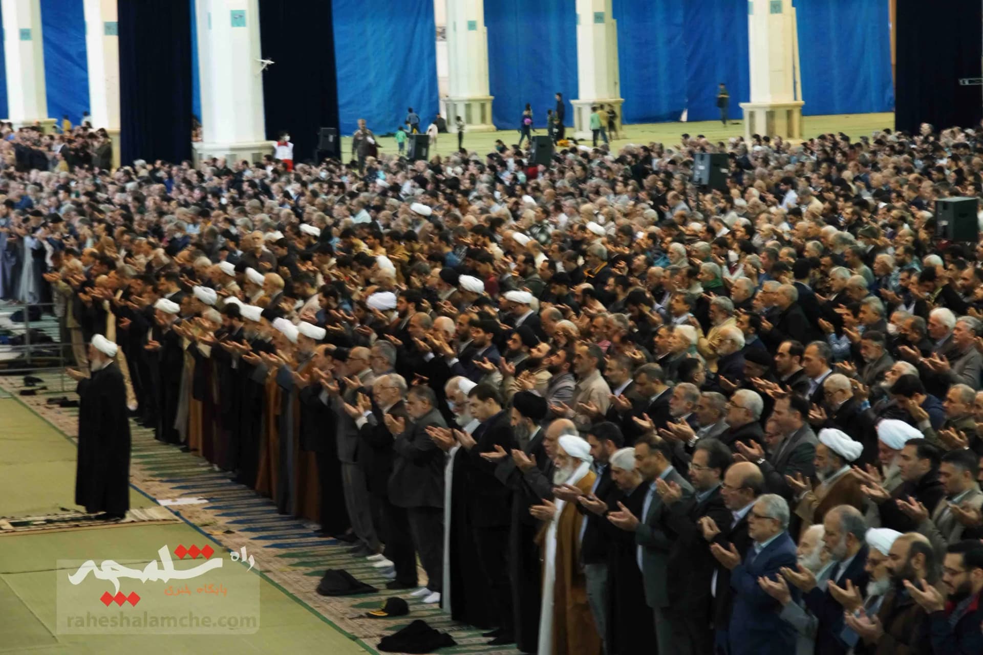 نماز جمعه این هفته تهران برگزار شد +تصاویر — تصویر 22