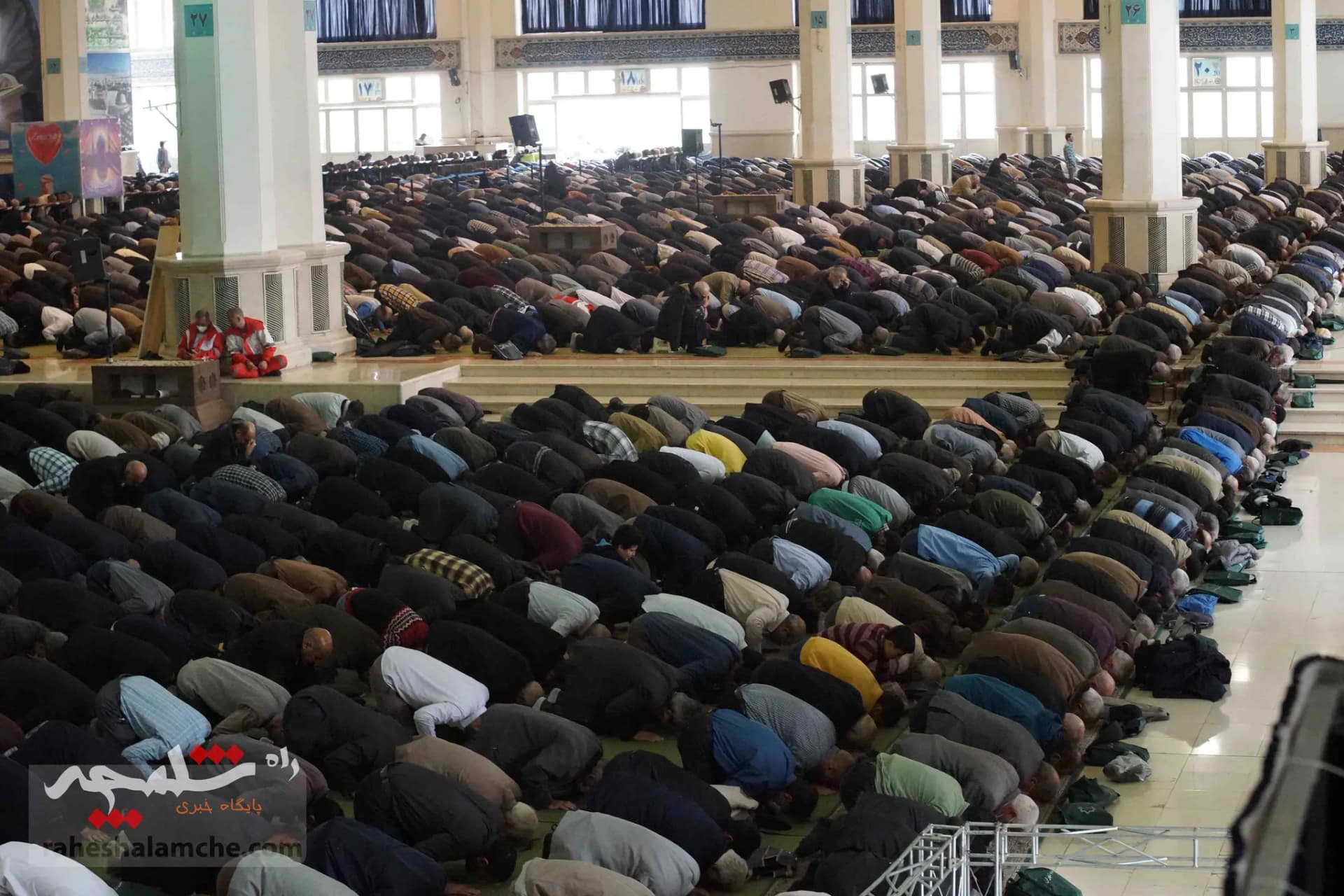 نماز جمعه این هفته تهران برگزار شد +تصاویر — تصویر 39