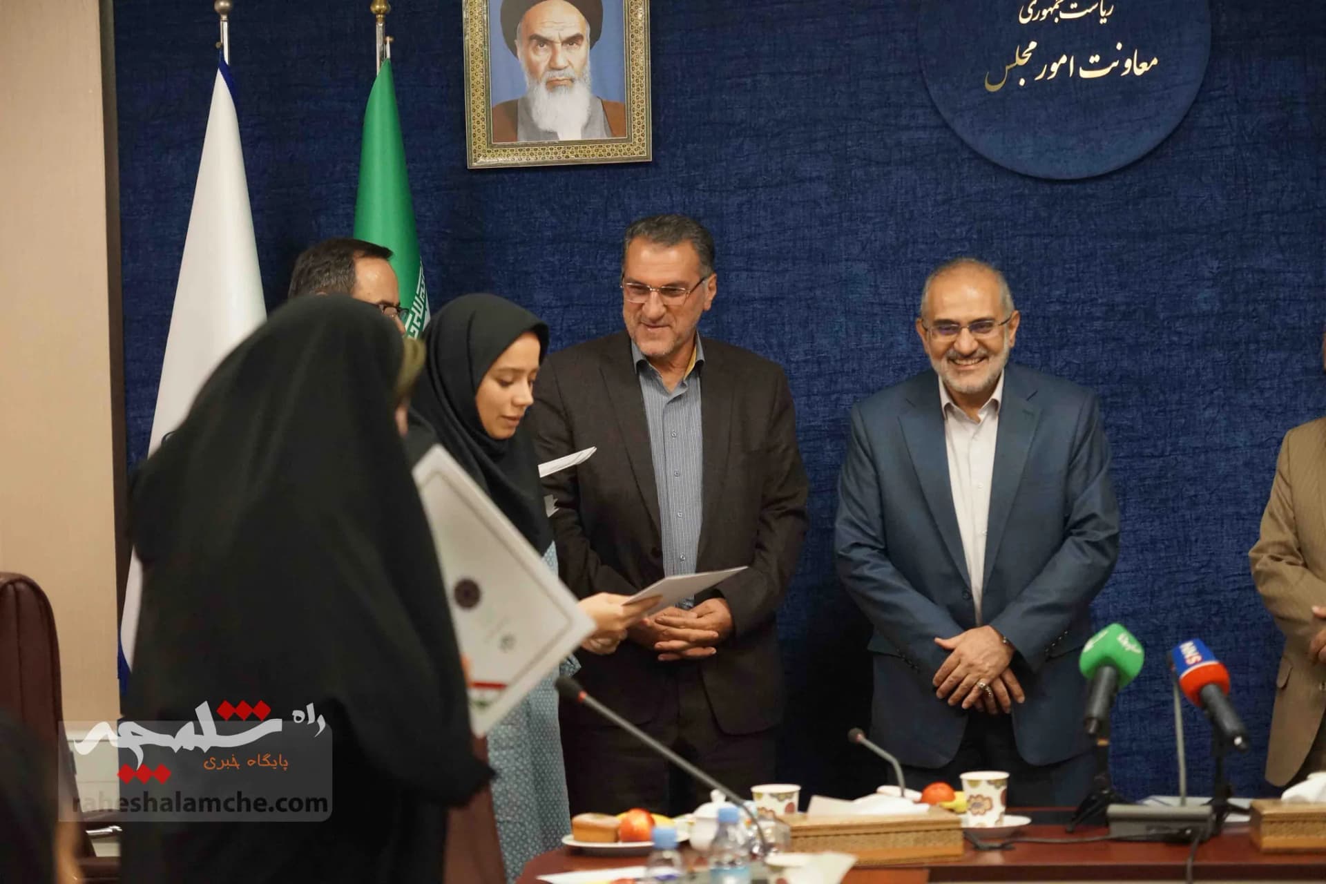 مراسم دیدار و تجلیل سیدمحمد حسینی از خبرنگاران +تصاویر — تصویر 84