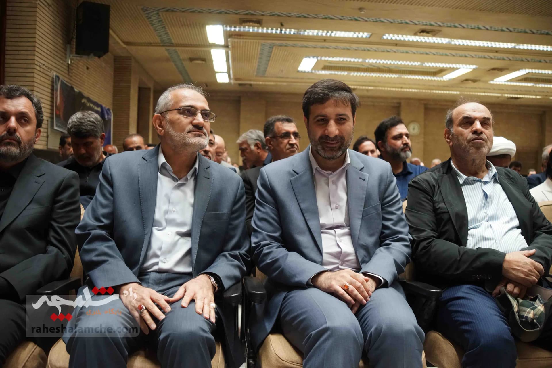چرا احمدی‌نژاد در مراسم ختم مرحوم پرویز داودی حضور نداشت؟ +تصاویر — تصویر 96