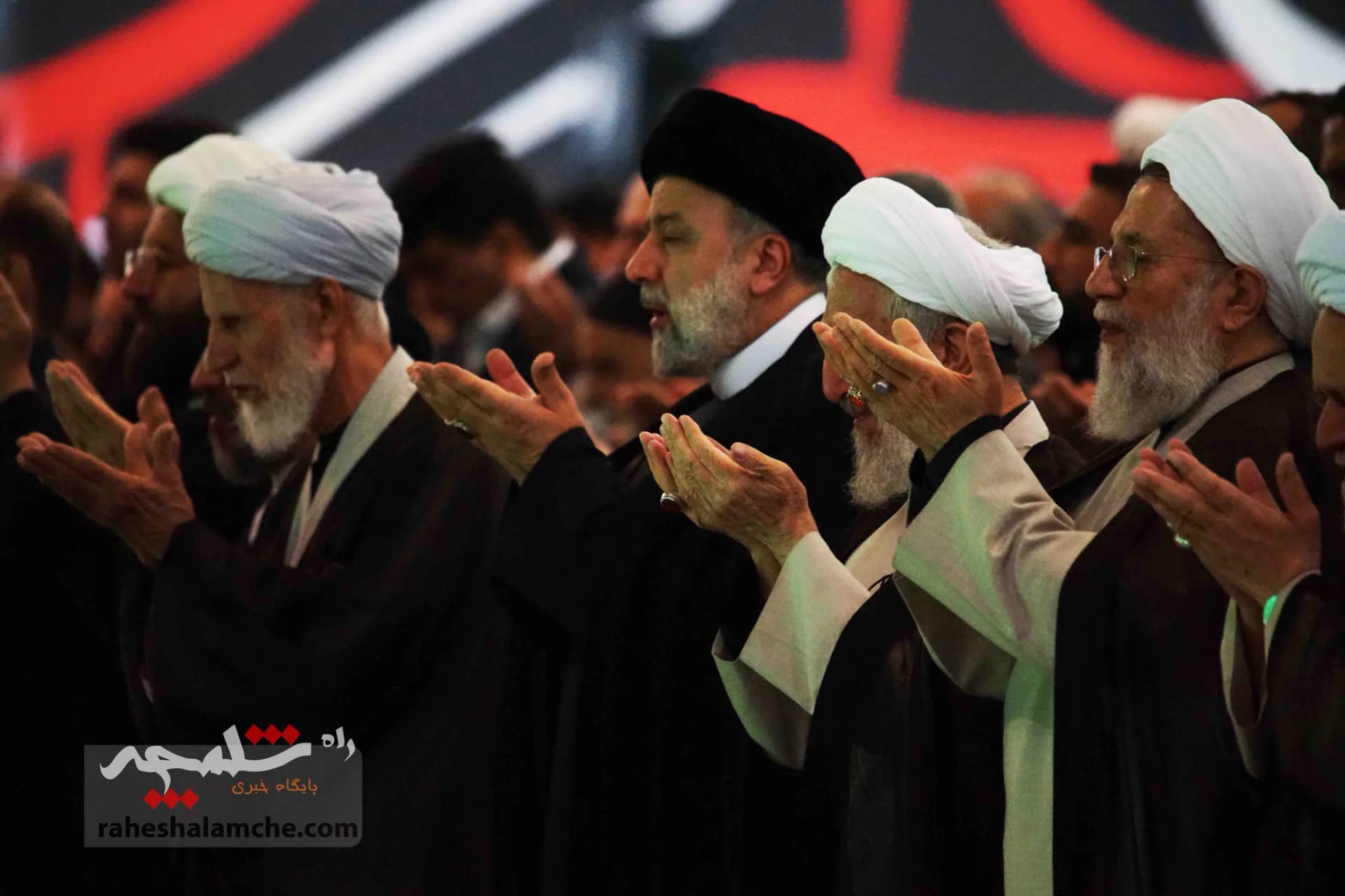 نماز جمعه این هفته تهران در مصلی امام خمینی(ره) برگزار شد +تصاویر — تصویر 66