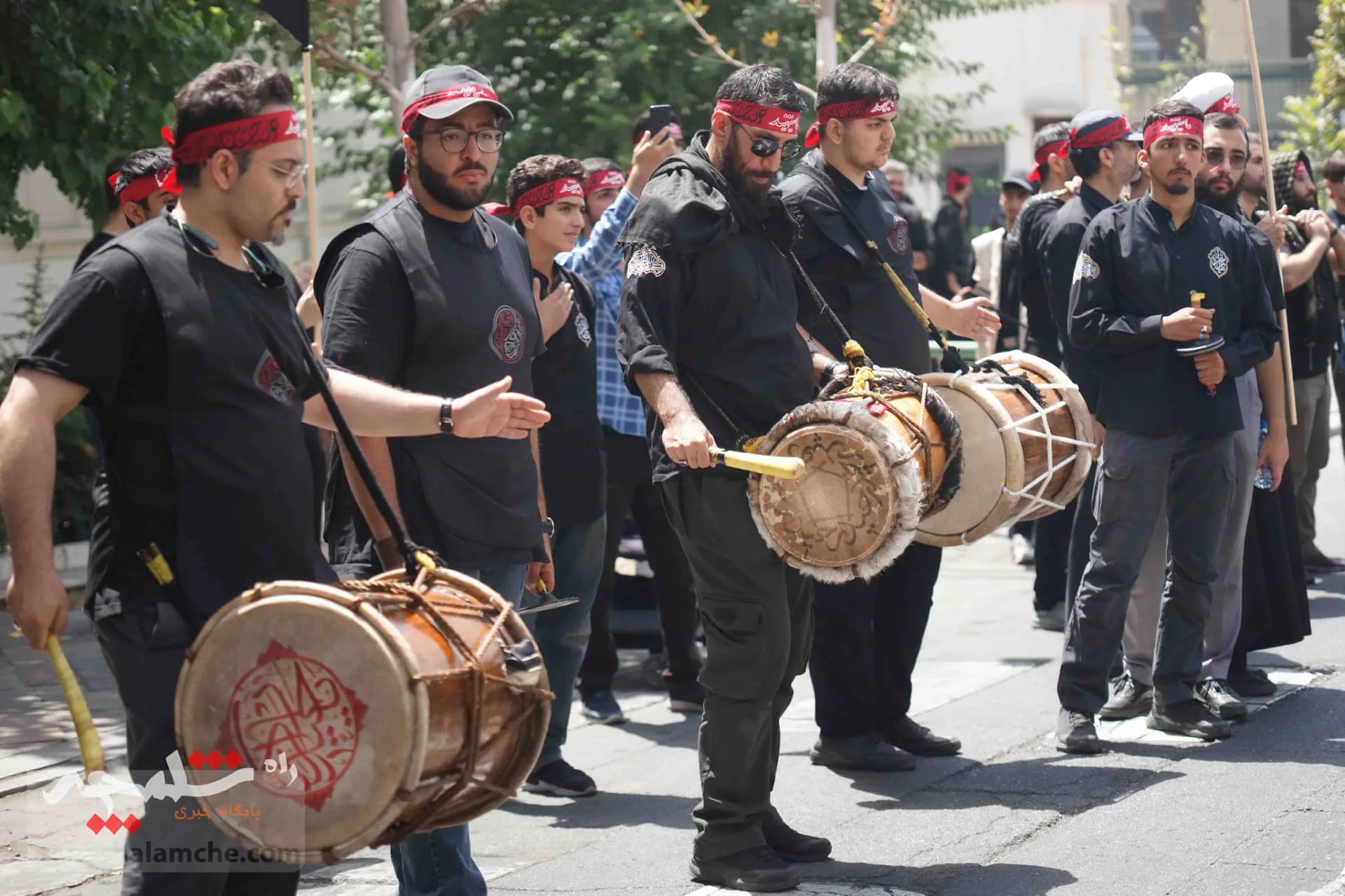 عزاداری هیئت دانشجویی انصار القائم (عج) در ظهر عاشورای حسینی(ع) +تصاویر — تصویر 28