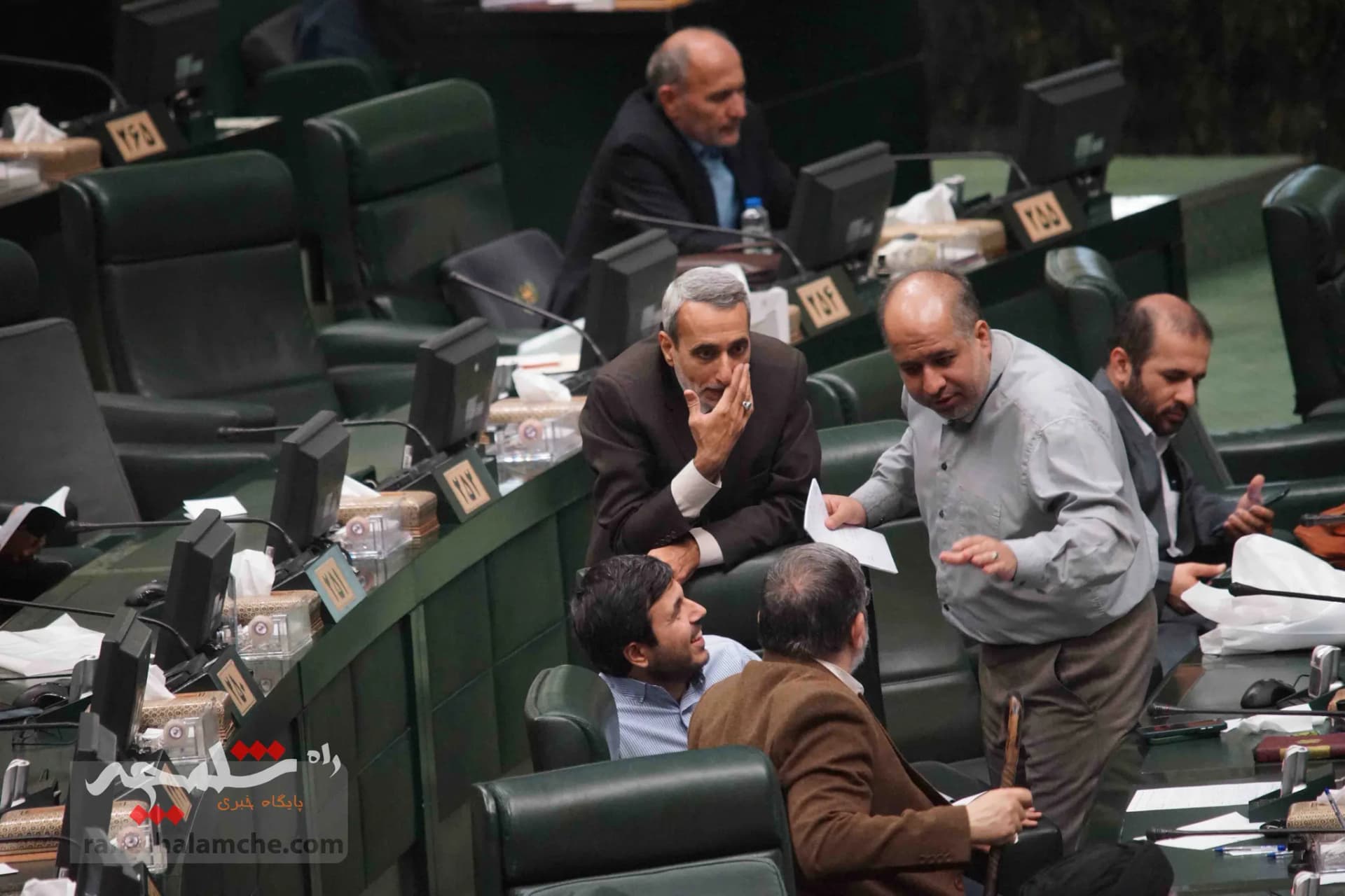 گزارش تصویری صحن علنی در روزهای پایانی مجلس یازدهم — تصویر 23