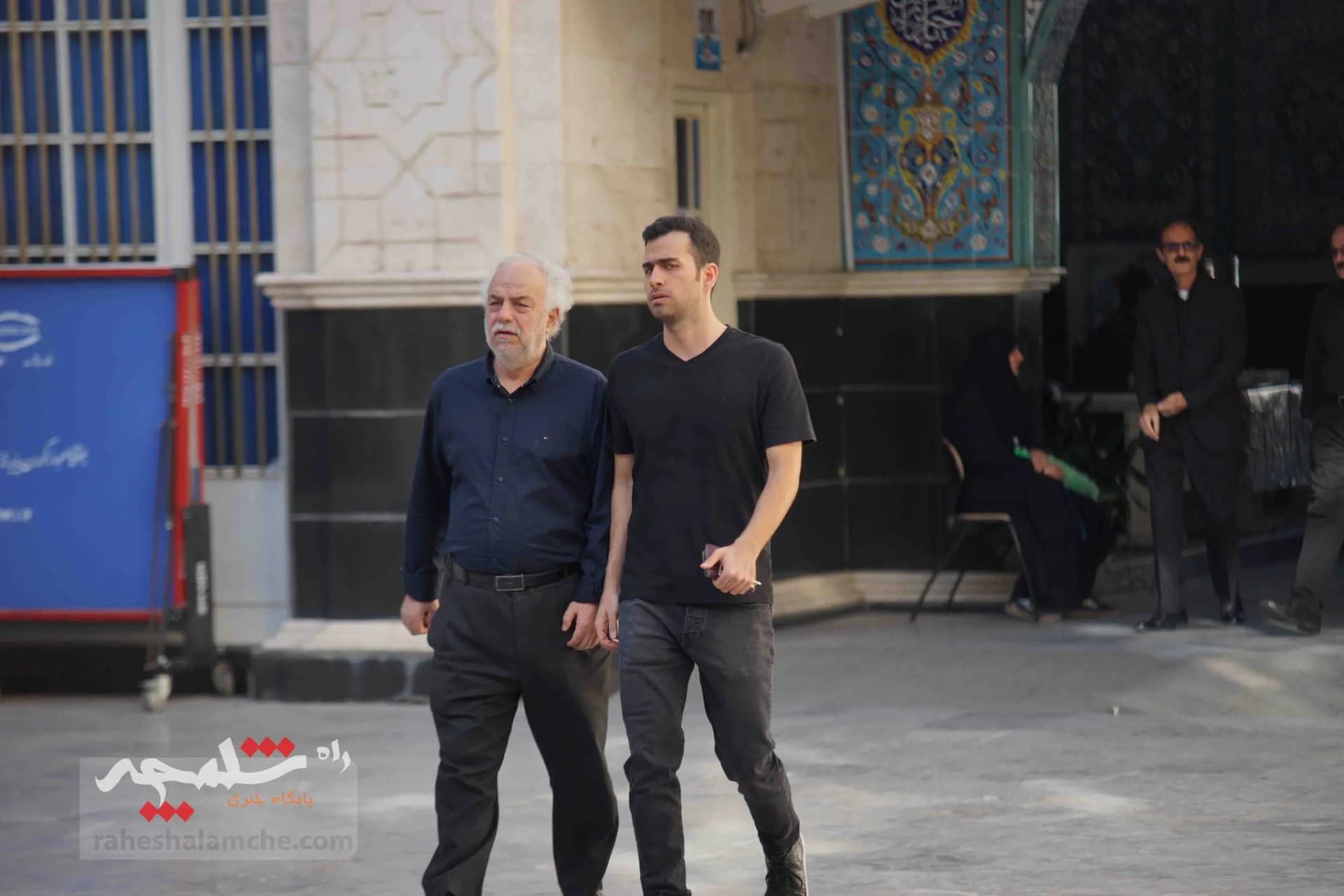 چه کسانی در مراسم ختم «سارا طاووسی» حضور داشتند؟ +تصاویر — تصویر 50