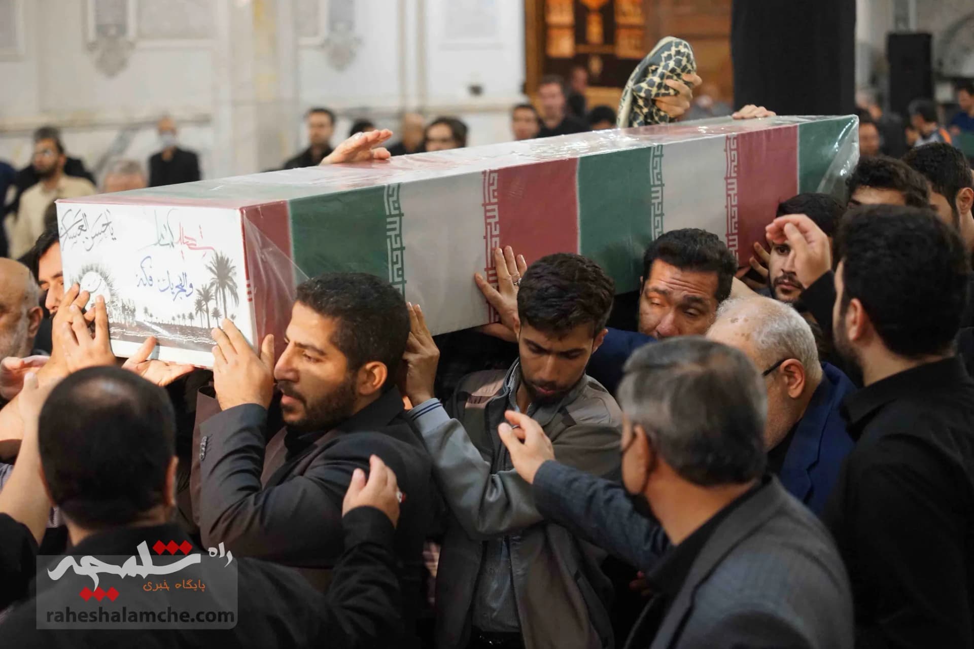 گزارش تصویری مراسم شب قدر و وداع با شهید گمنام در مدرسه عالی شهید مطهری — تصویر 48