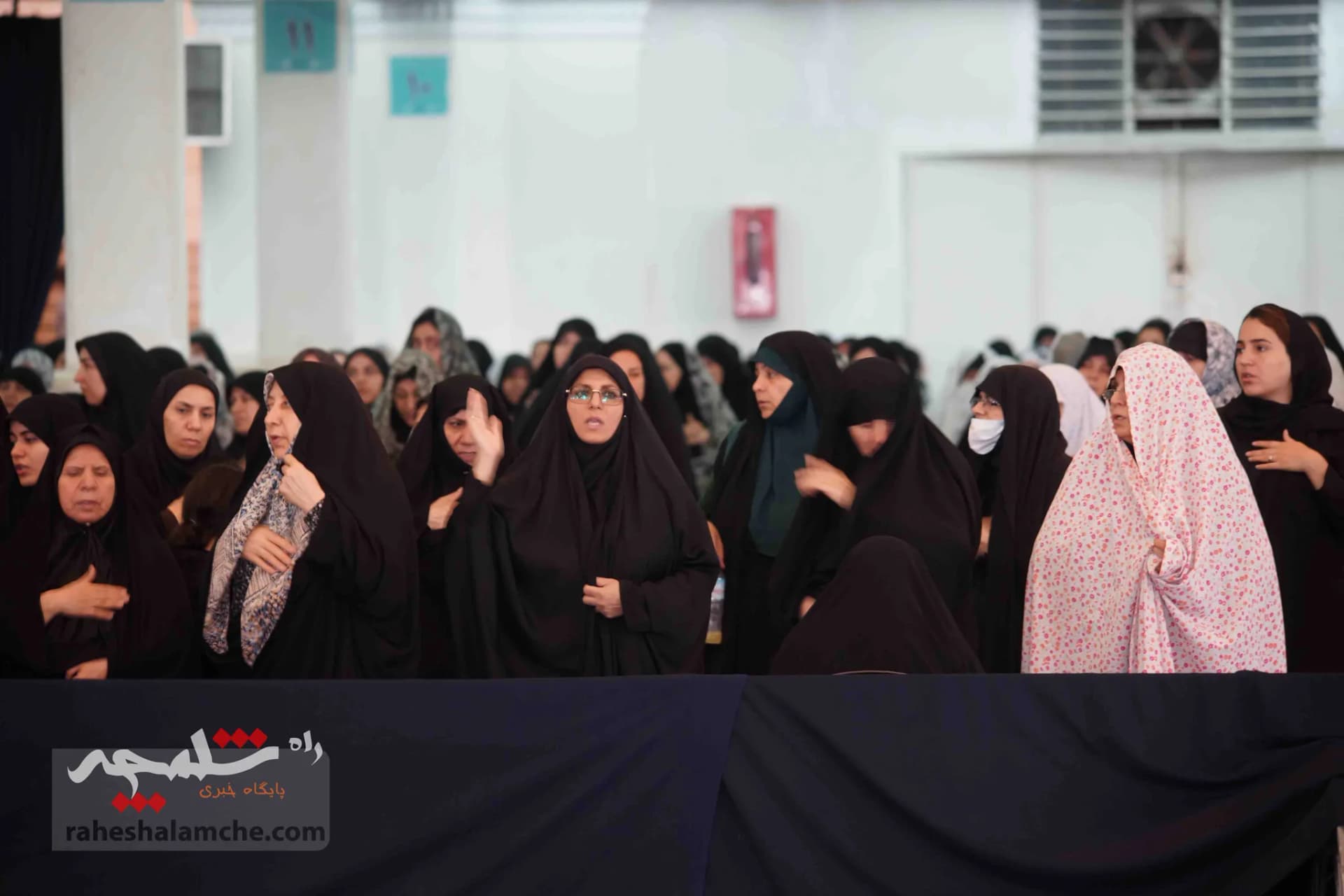 نمازجمعه این هفته تهران برگزار شد +تصاویر — تصویر 8